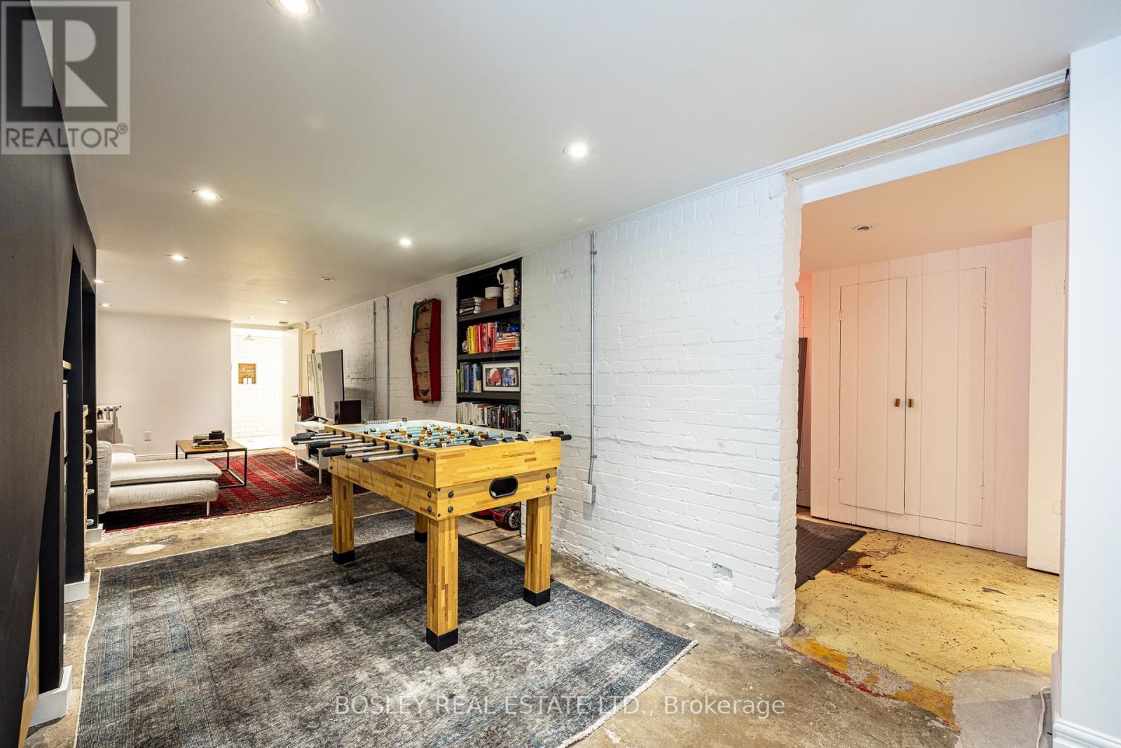 110 Grenadier Road, Toronto, Ontario  M6R 1R4 - Photo 36 - W12839176