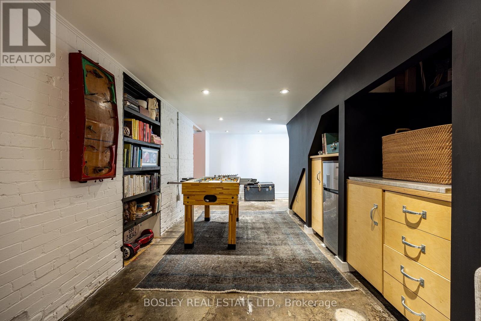 110 Grenadier Road, Toronto, Ontario  M6R 1R4 - Photo 37 - W12839176