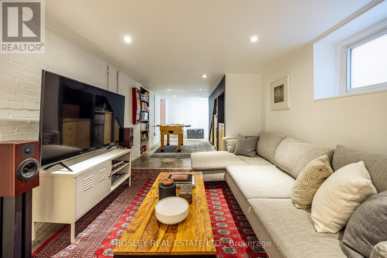 110 Grenadier Road, Toronto, Ontario  M6R 1R4 - Photo 38 - W12839176