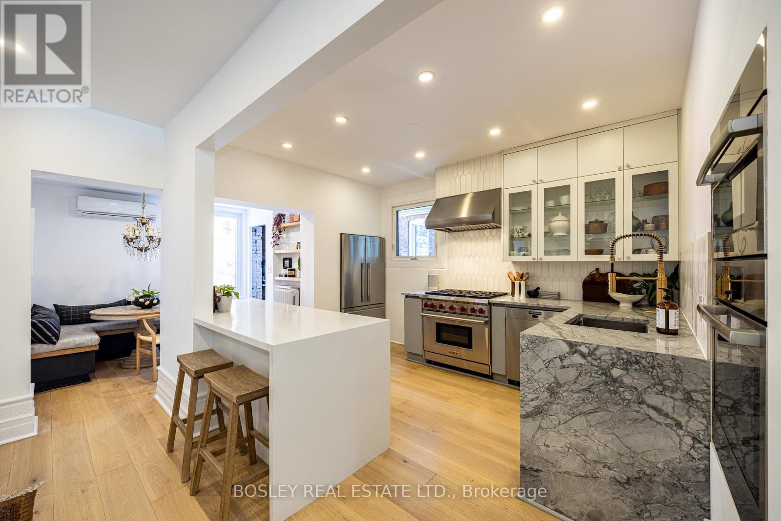 110 Grenadier Road, Toronto, Ontario  M6R 1R4 - Photo 8 - W12839176