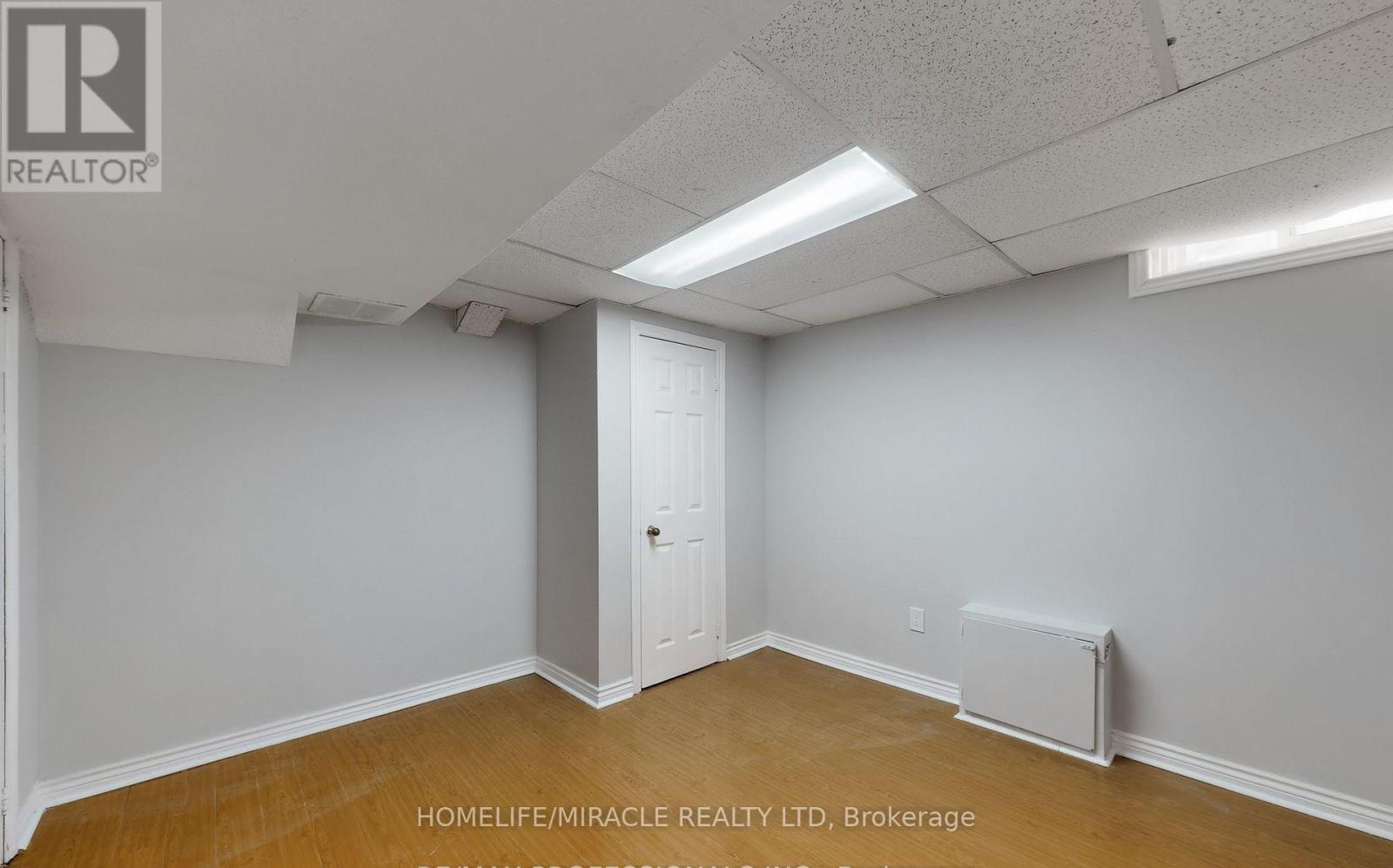 20 Nadia Place, Brampton, Ontario  L6S 4T6 - Photo 11 - W12841030