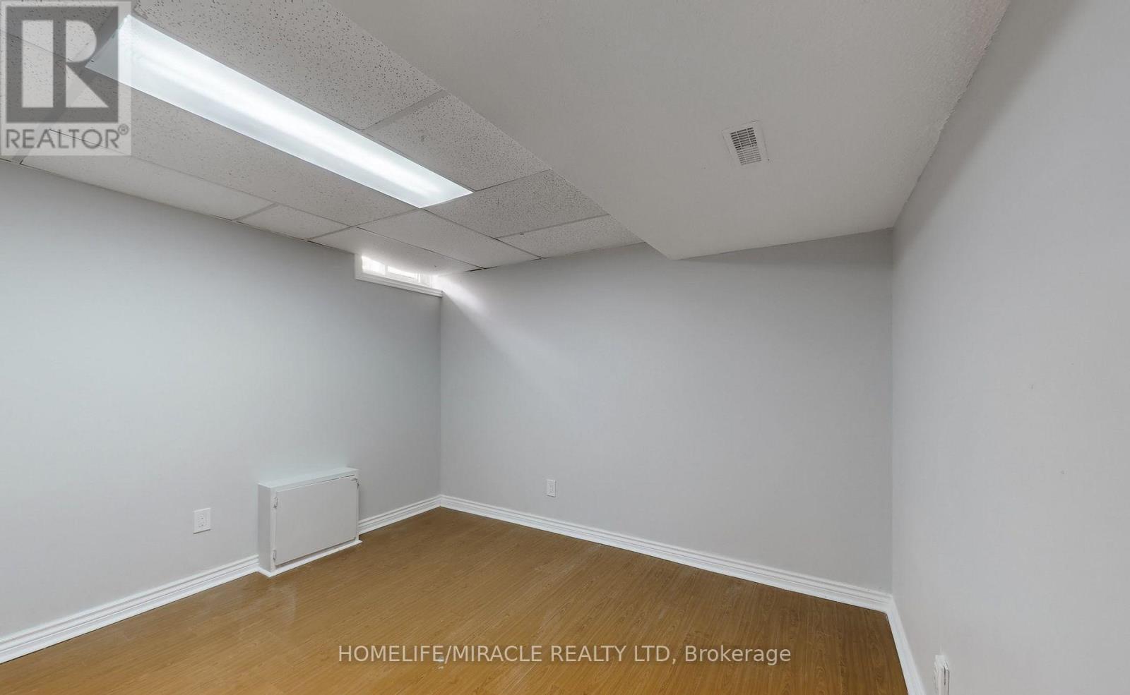 20 Nadia Place, Brampton, Ontario  L6S 4T6 - Photo 12 - W12841030