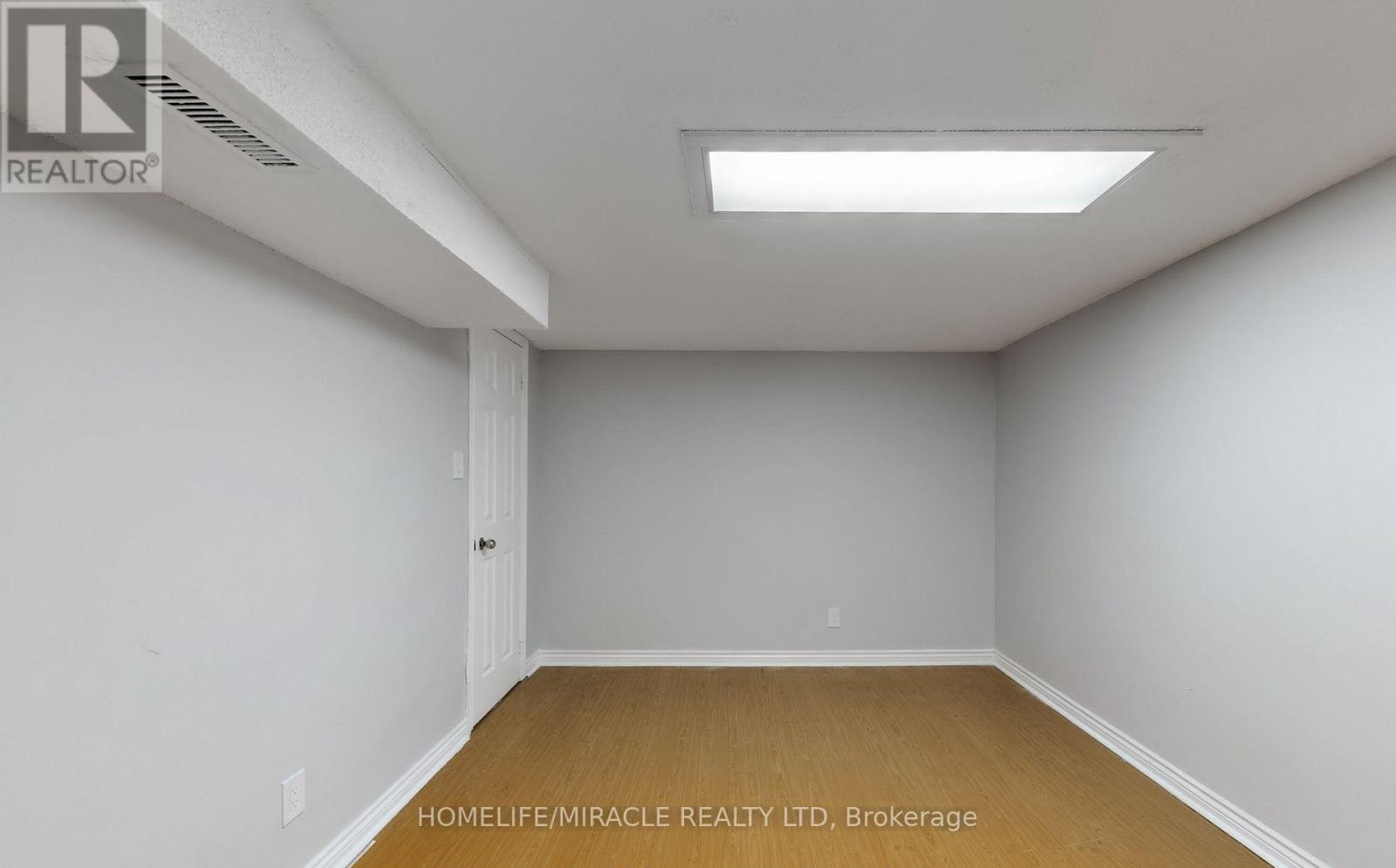 20 Nadia Place, Brampton, Ontario  L6S 4T6 - Photo 14 - W12841030