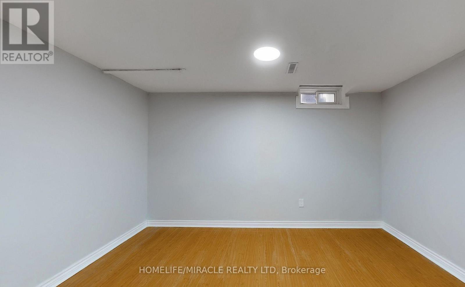 20 Nadia Place, Brampton, Ontario  L6S 4T6 - Photo 9 - W12841030