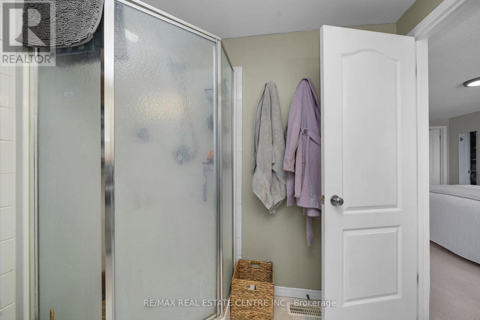 93 Benjamin Crescent, Orangeville, Ontario  L9W 5J3 - Photo 12 - W12841046