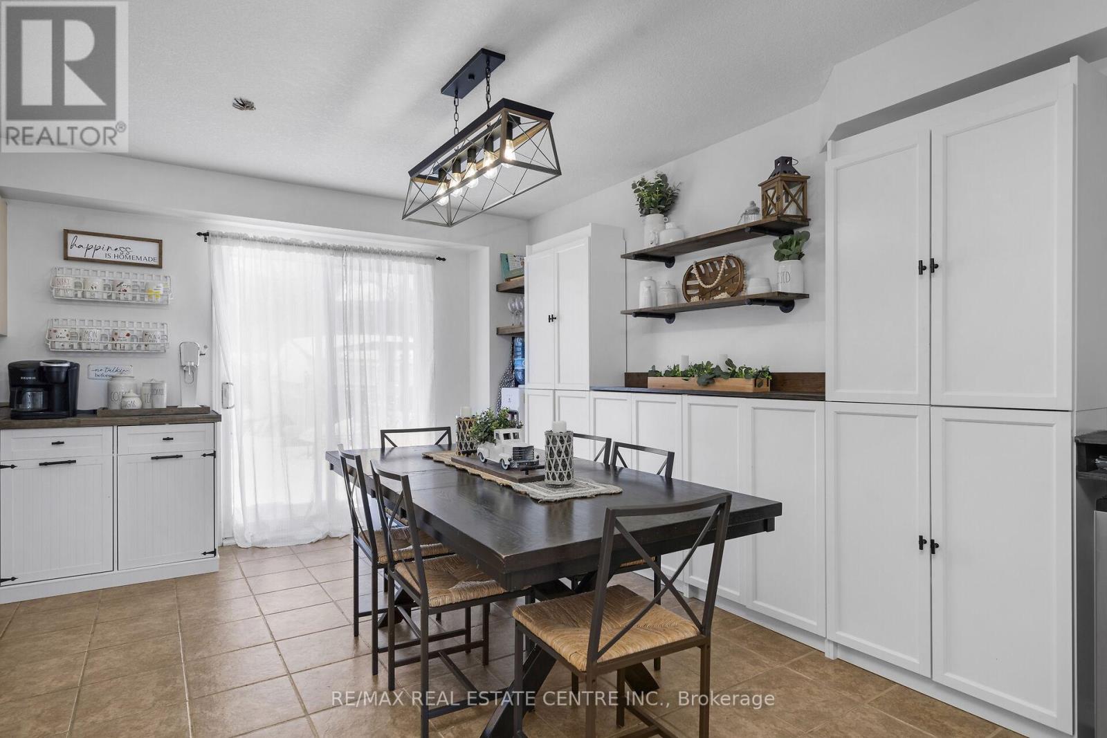 93 Benjamin Crescent, Orangeville, Ontario  L9W 5J3 - Photo 4 - W12841046