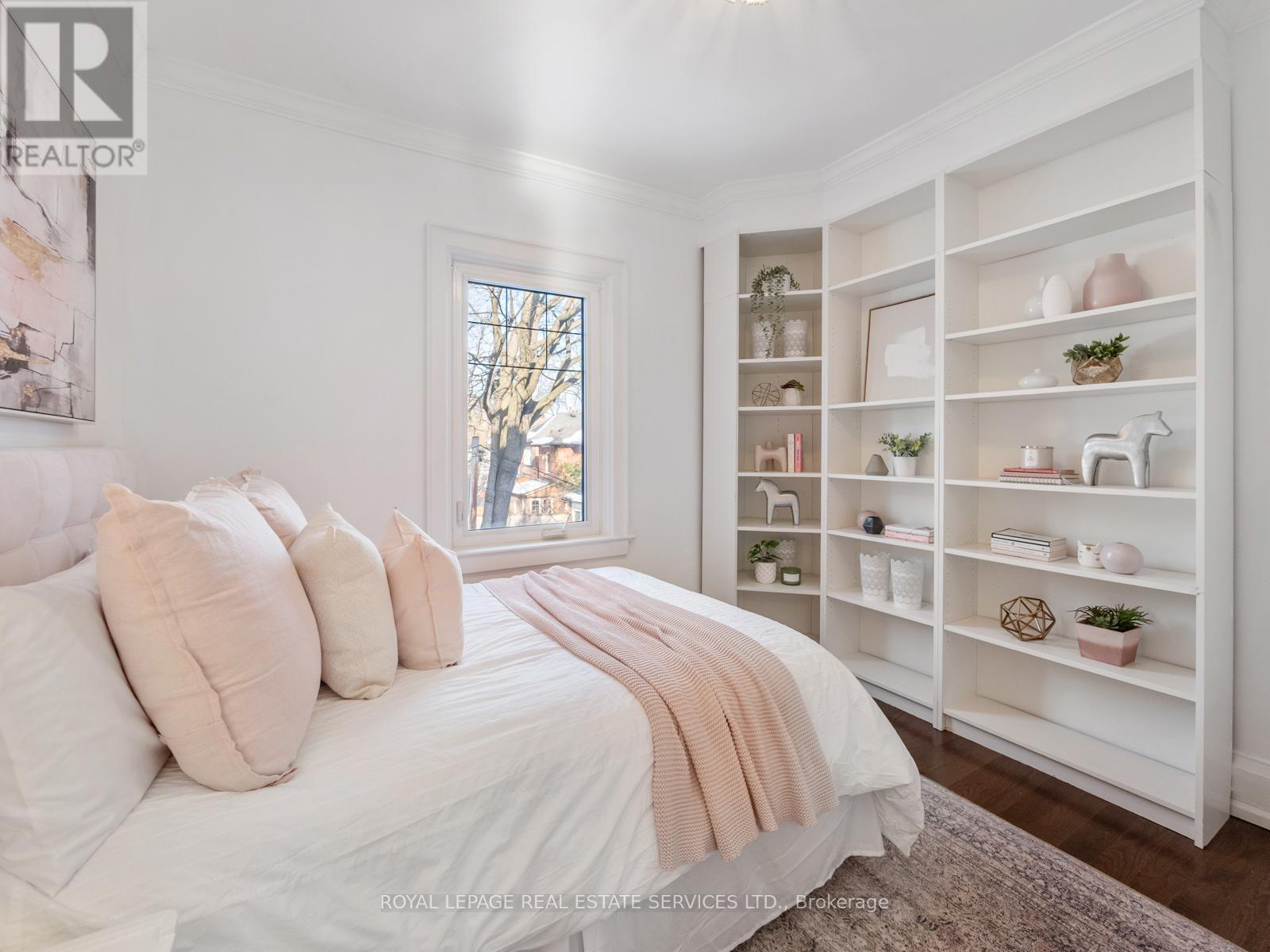 387 Kennedy Avenue, Toronto, Ontario  M6P 3C5 - Photo 22 - W12841080