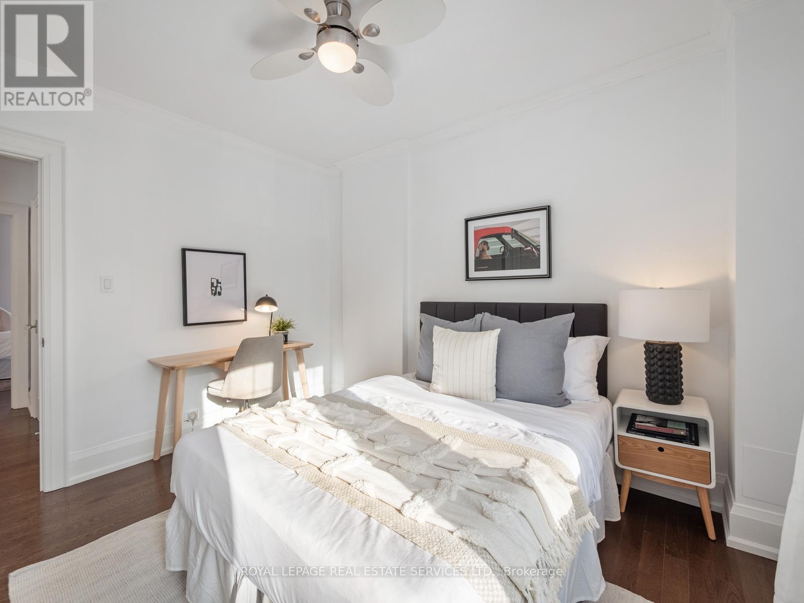 387 Kennedy Avenue, Toronto, Ontario  M6P 3C5 - Photo 25 - W12841080