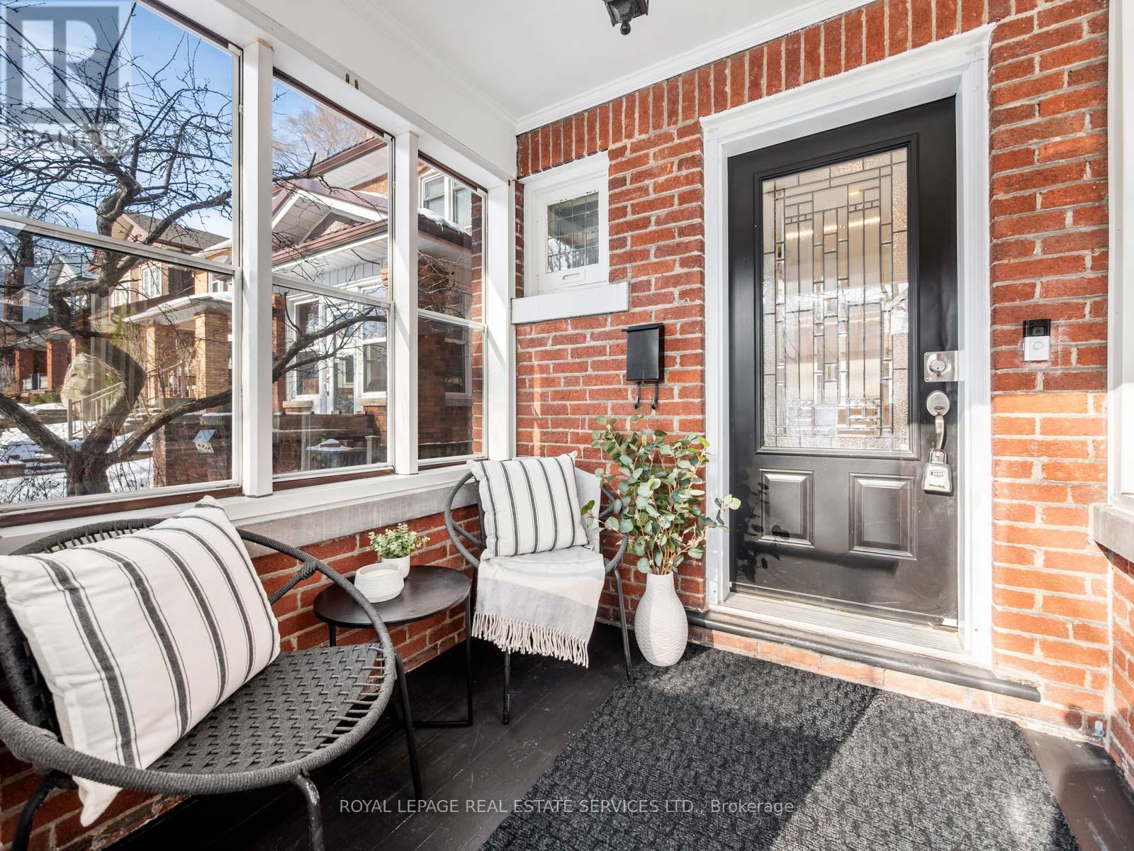 387 Kennedy Avenue, Toronto, Ontario  M6P 3C5 - Photo 4 - W12841080