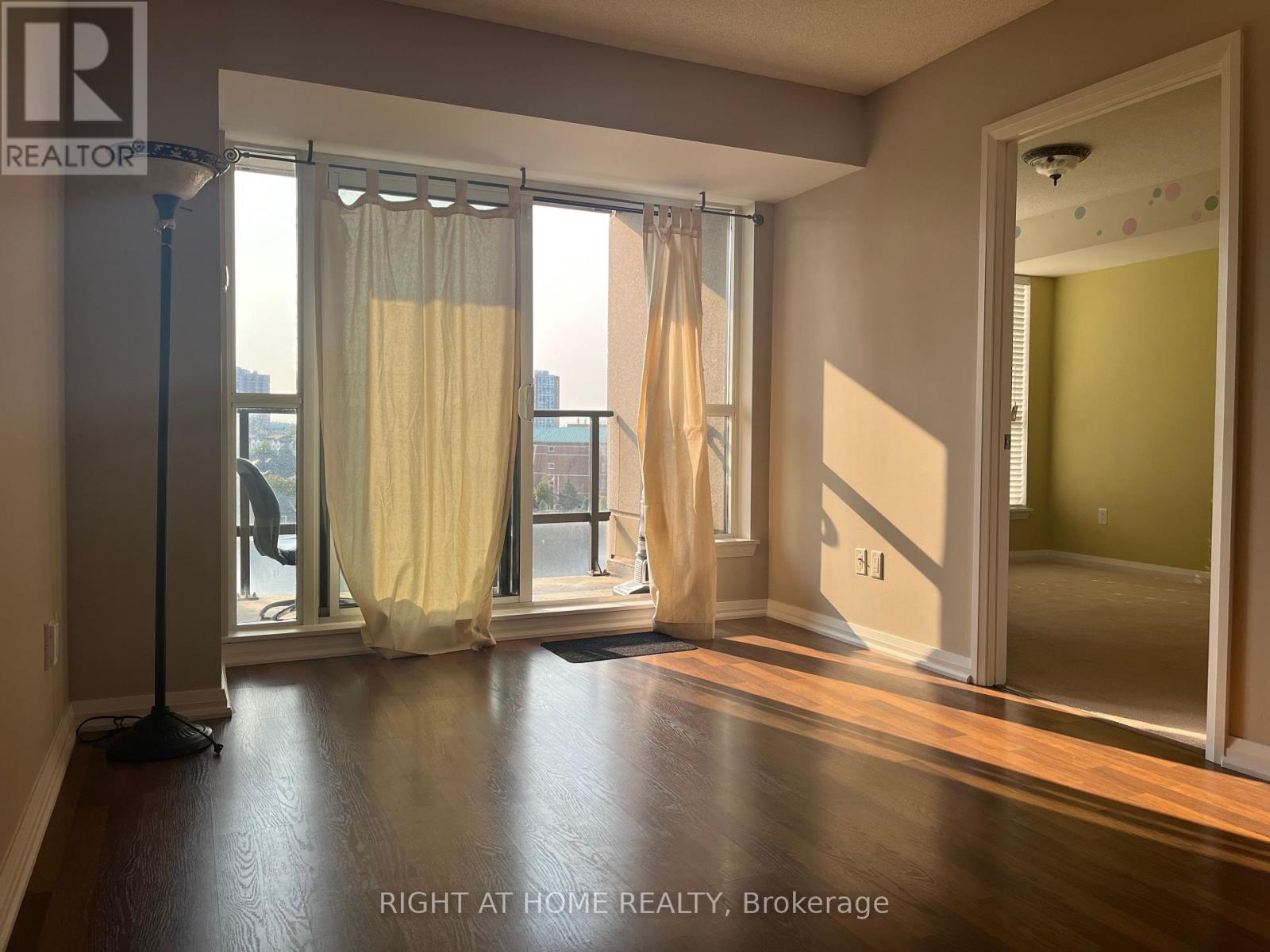 707 - 220 Forum Drive, Mississauga, Ontario  L4Z 4K1 - Photo 1 - W12841086