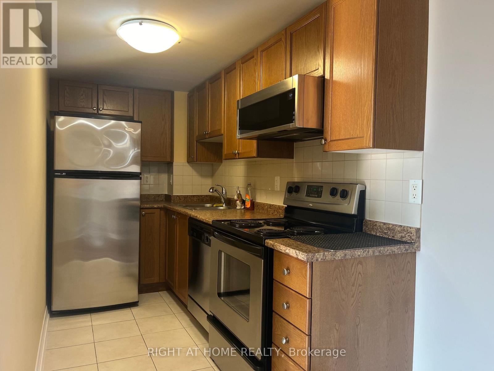 707 - 220 Forum Drive, Mississauga, Ontario  L4Z 4K1 - Photo 5 - W12841086