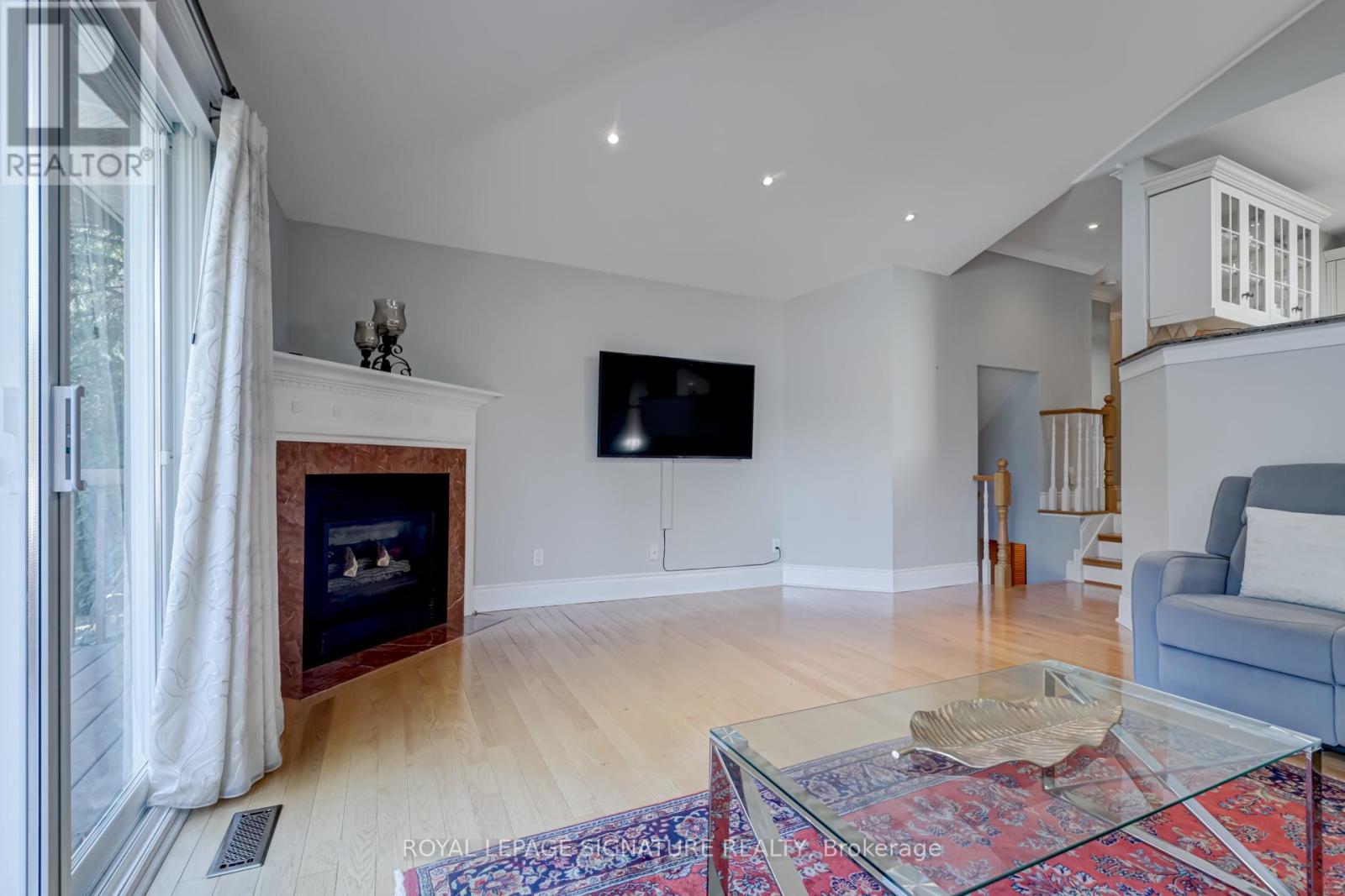 383 Maplehurst Avenue, Oakville, Ontario  L6L 4Y3 - Photo 20 - W12841092