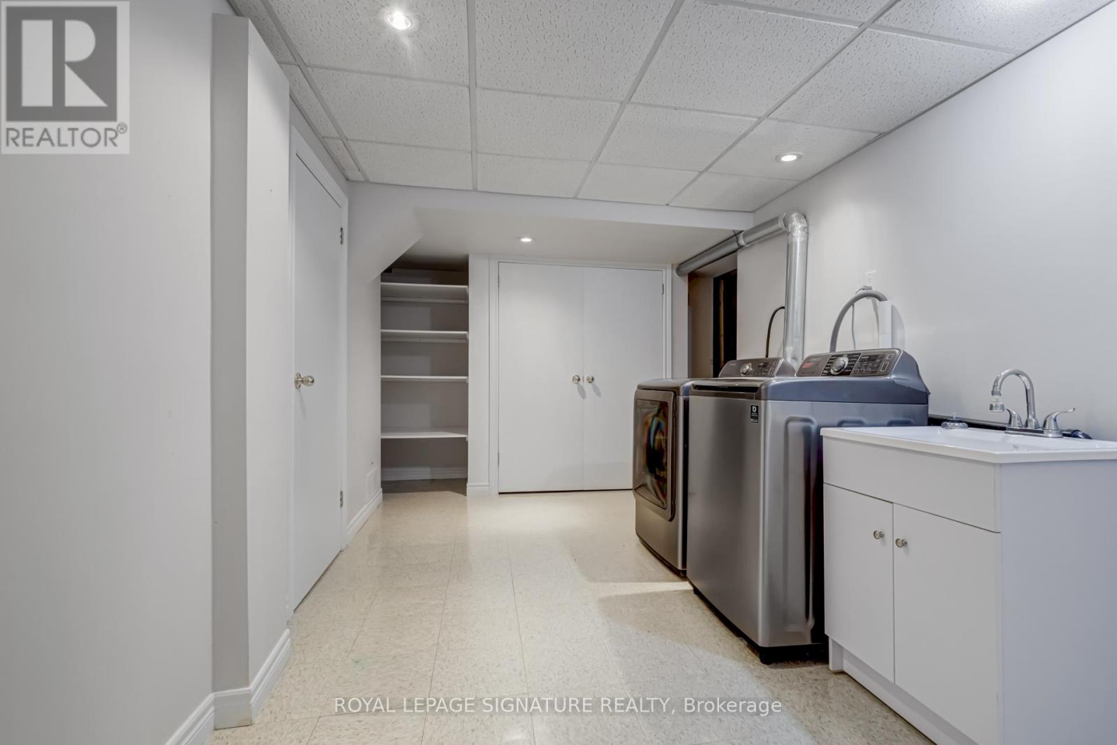 383 Maplehurst Avenue, Oakville, Ontario  L6L 4Y3 - Photo 28 - W12841092