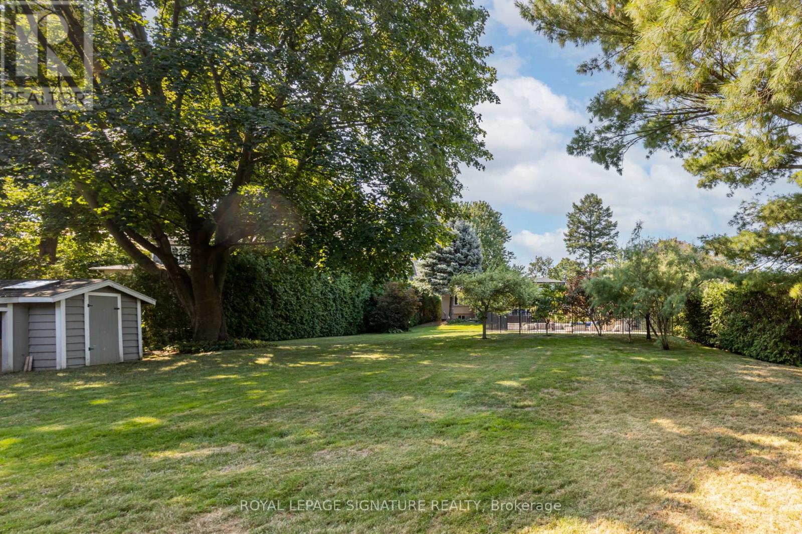 383 Maplehurst Avenue, Oakville, Ontario  L6L 4Y3 - Photo 36 - W12841092