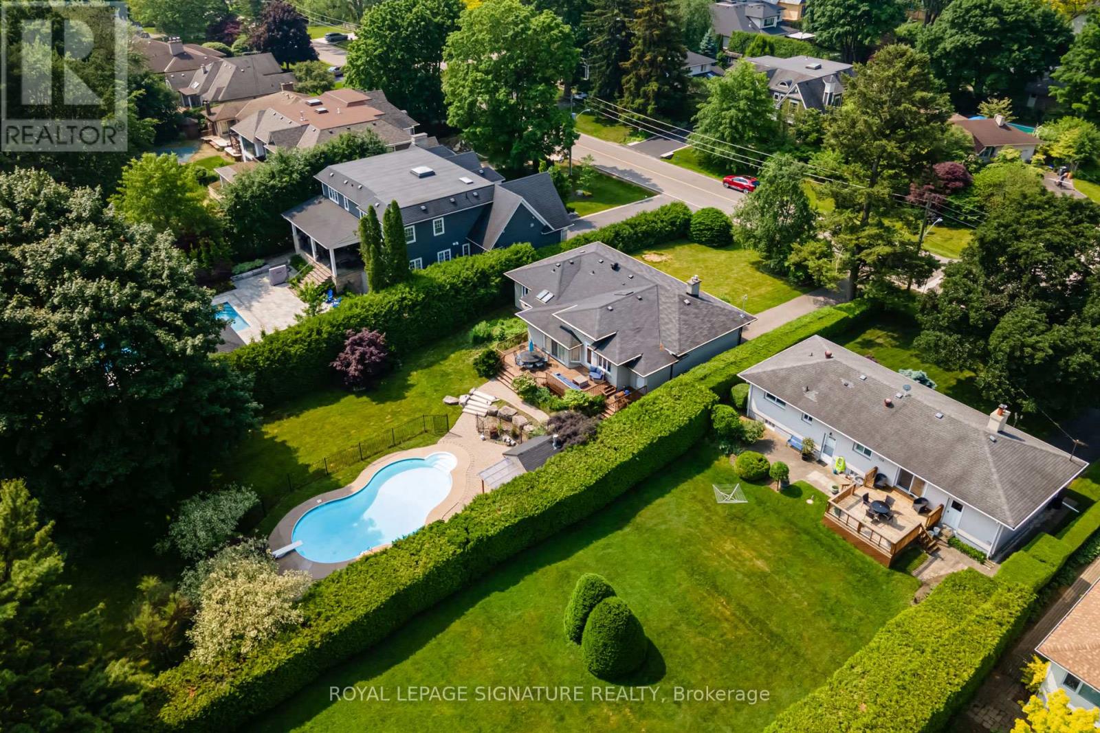 383 Maplehurst Avenue, Oakville, Ontario  L6L 4Y3 - Photo 39 - W12841092