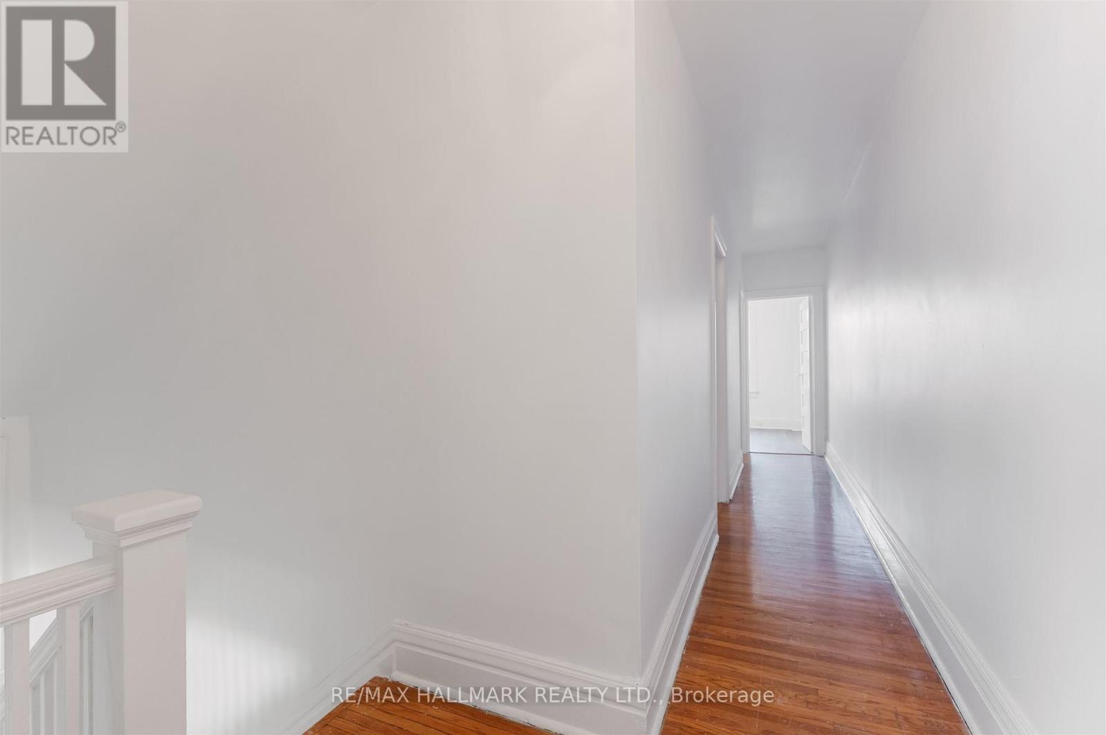 4 Irene Avenue, Toronto, Ontario  M6G 1M6 - Photo 24 - W12841124