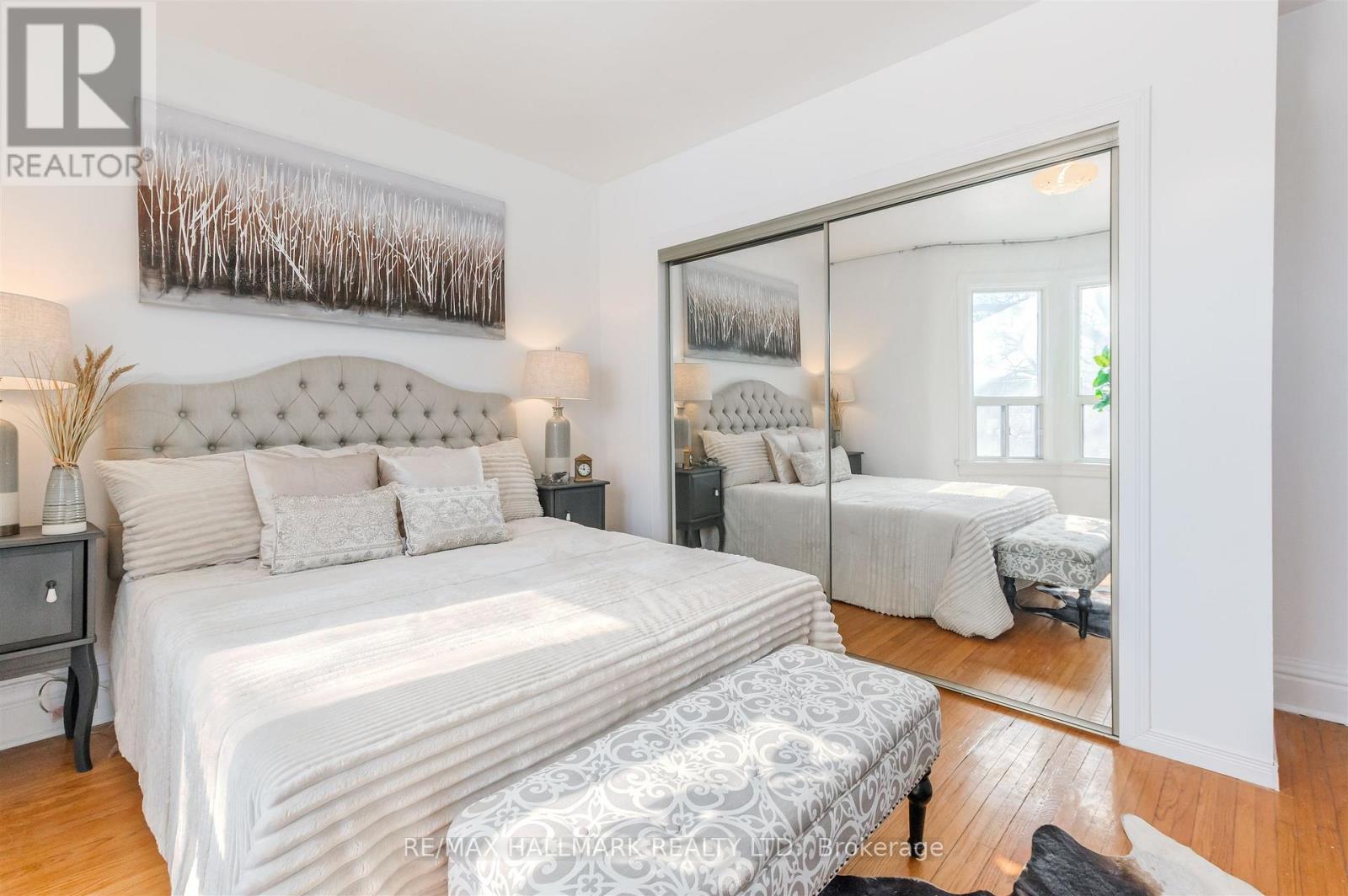 4 Irene Avenue, Toronto, Ontario  M6G 1M6 - Photo 27 - W12841124