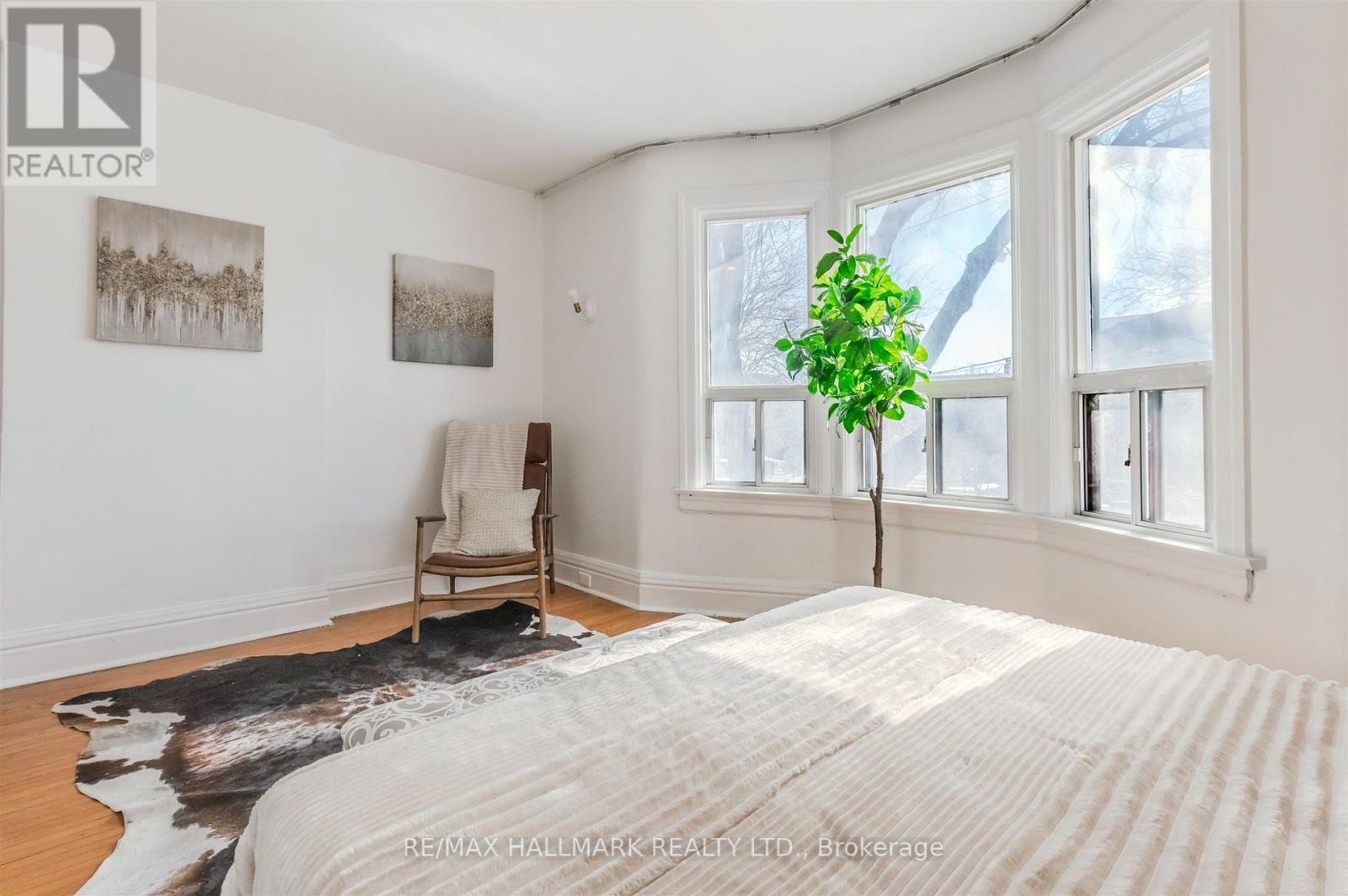 4 Irene Avenue, Toronto, Ontario  M6G 1M6 - Photo 28 - W12841124