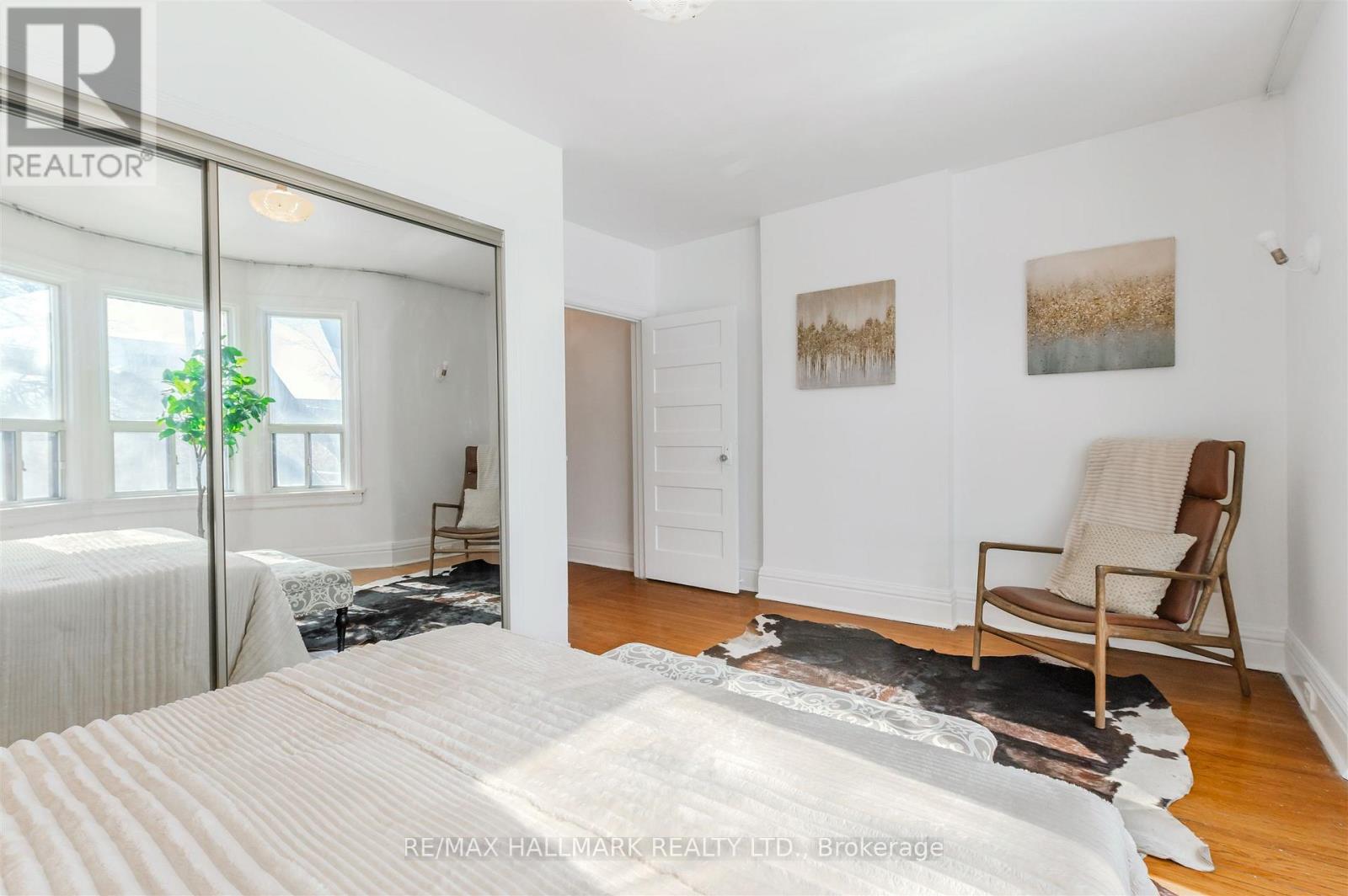 4 Irene Avenue, Toronto, Ontario  M6G 1M6 - Photo 29 - W12841124