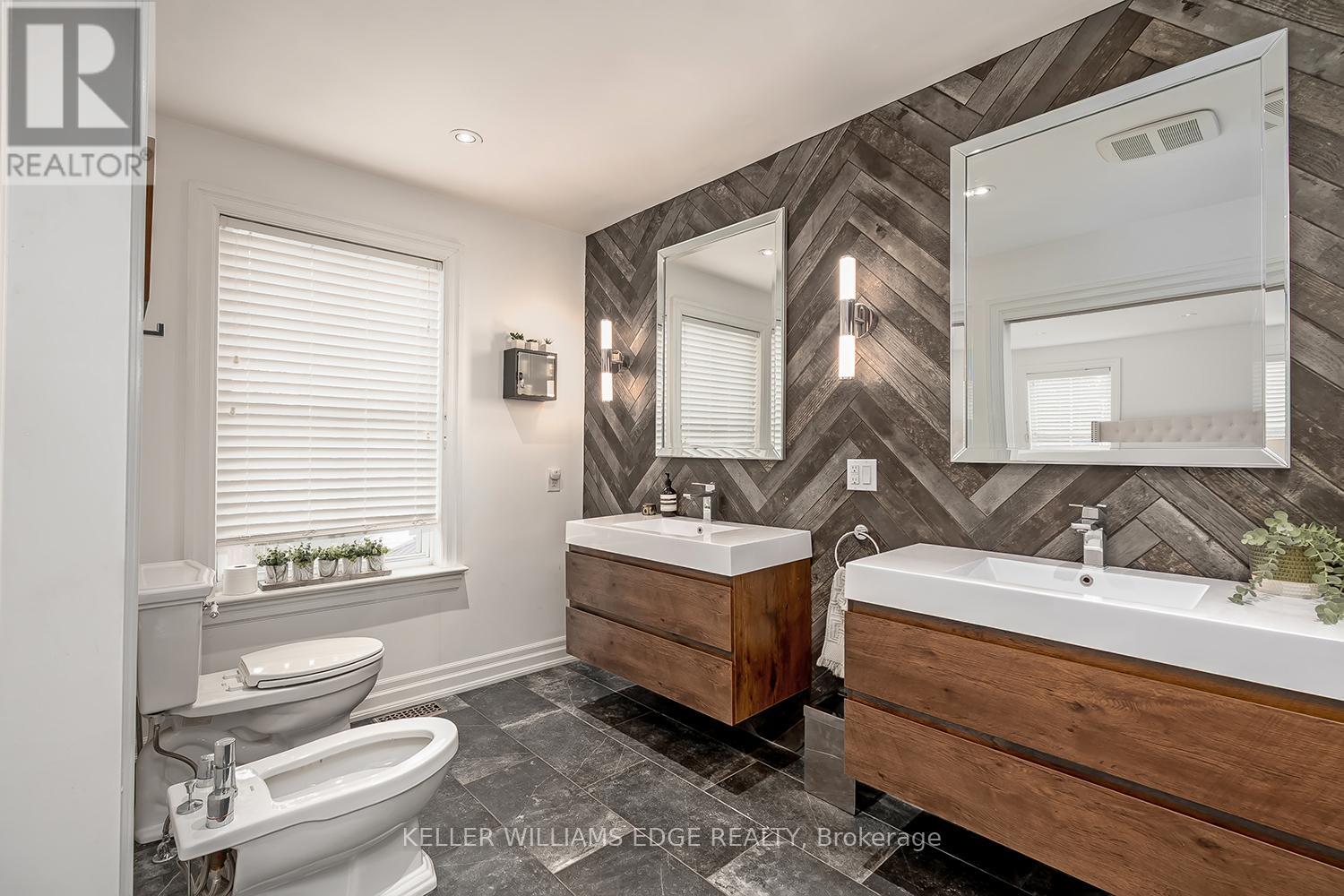 500 Burlington Avenue, Burlington, Ontario  L7S 1R8 - Photo 26 - W12841156