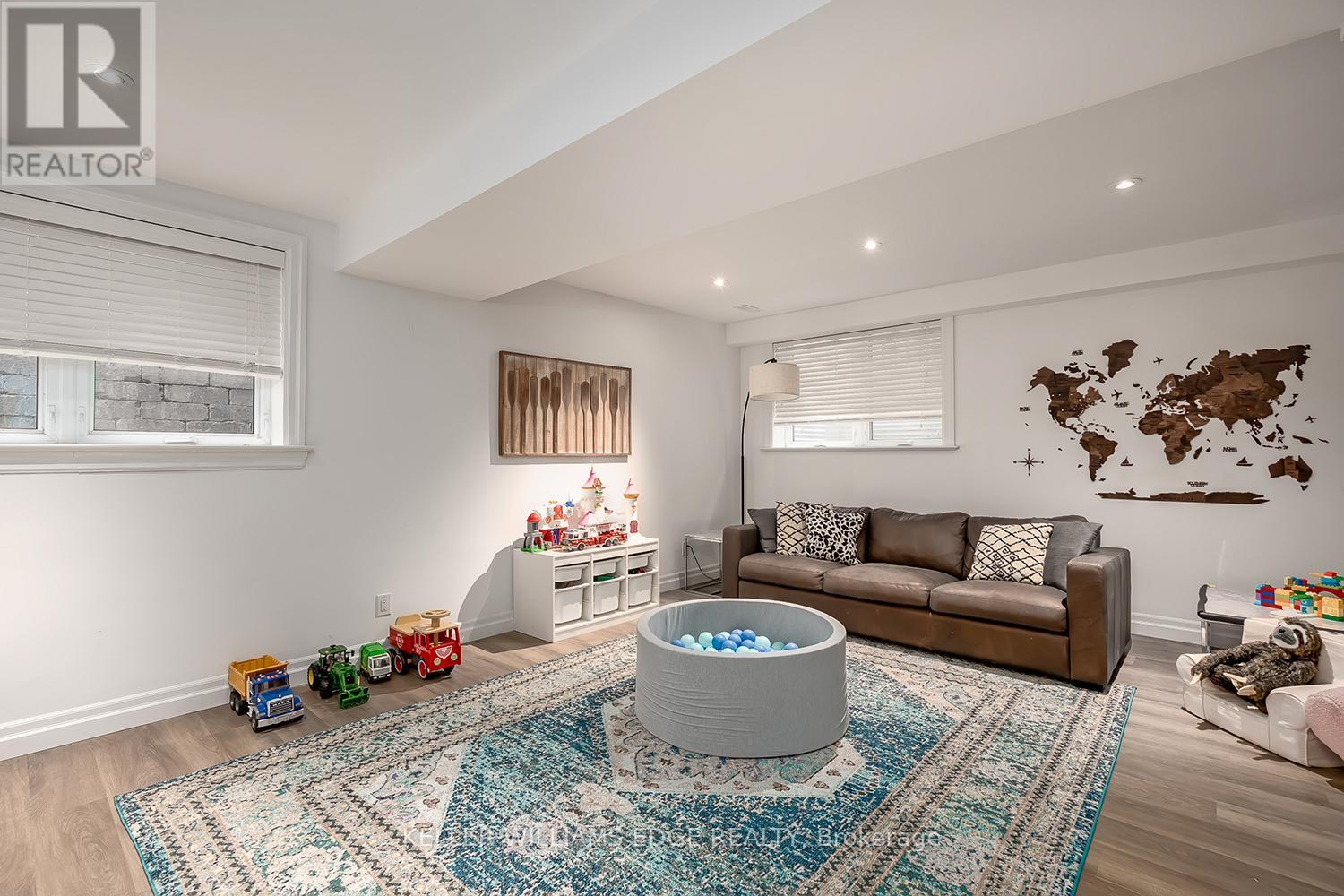 500 Burlington Avenue, Burlington, Ontario  L7S 1R8 - Photo 34 - W12841156