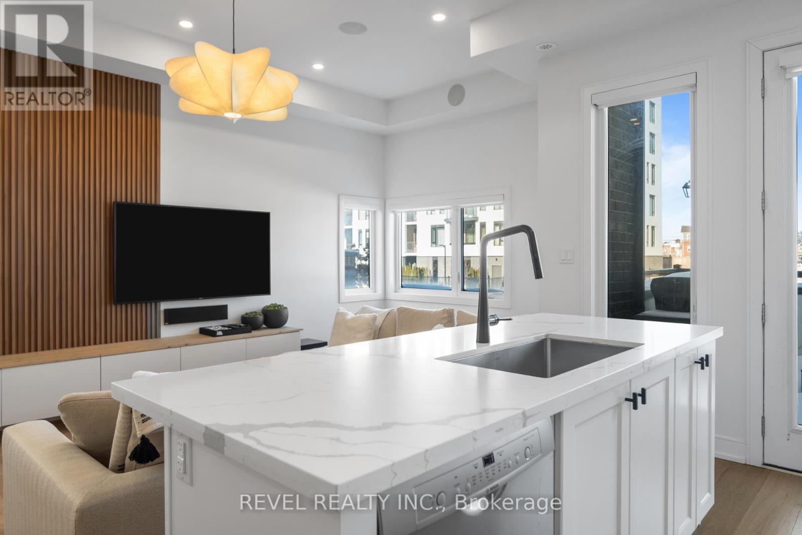 1417 Clarriage Court, Milton, Ontario  L9E 1L6 - Photo 11 - W12841184