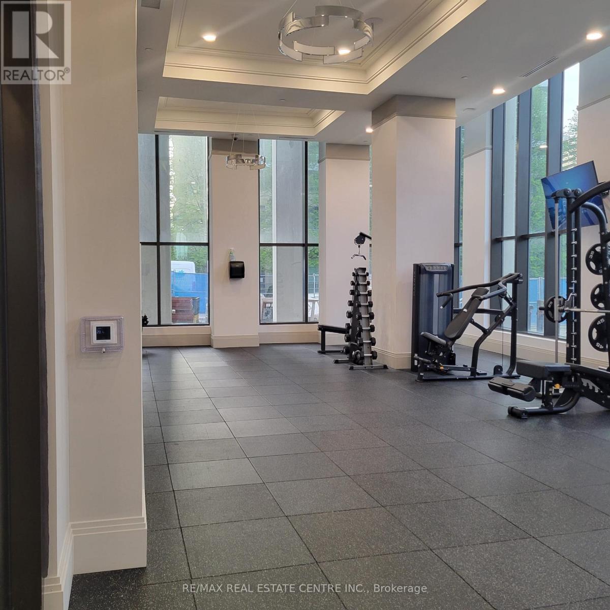 1801 - 30 Elm Drive W, Mississauga, Ontario  L5B 0N6 - Photo 11 - W12841188