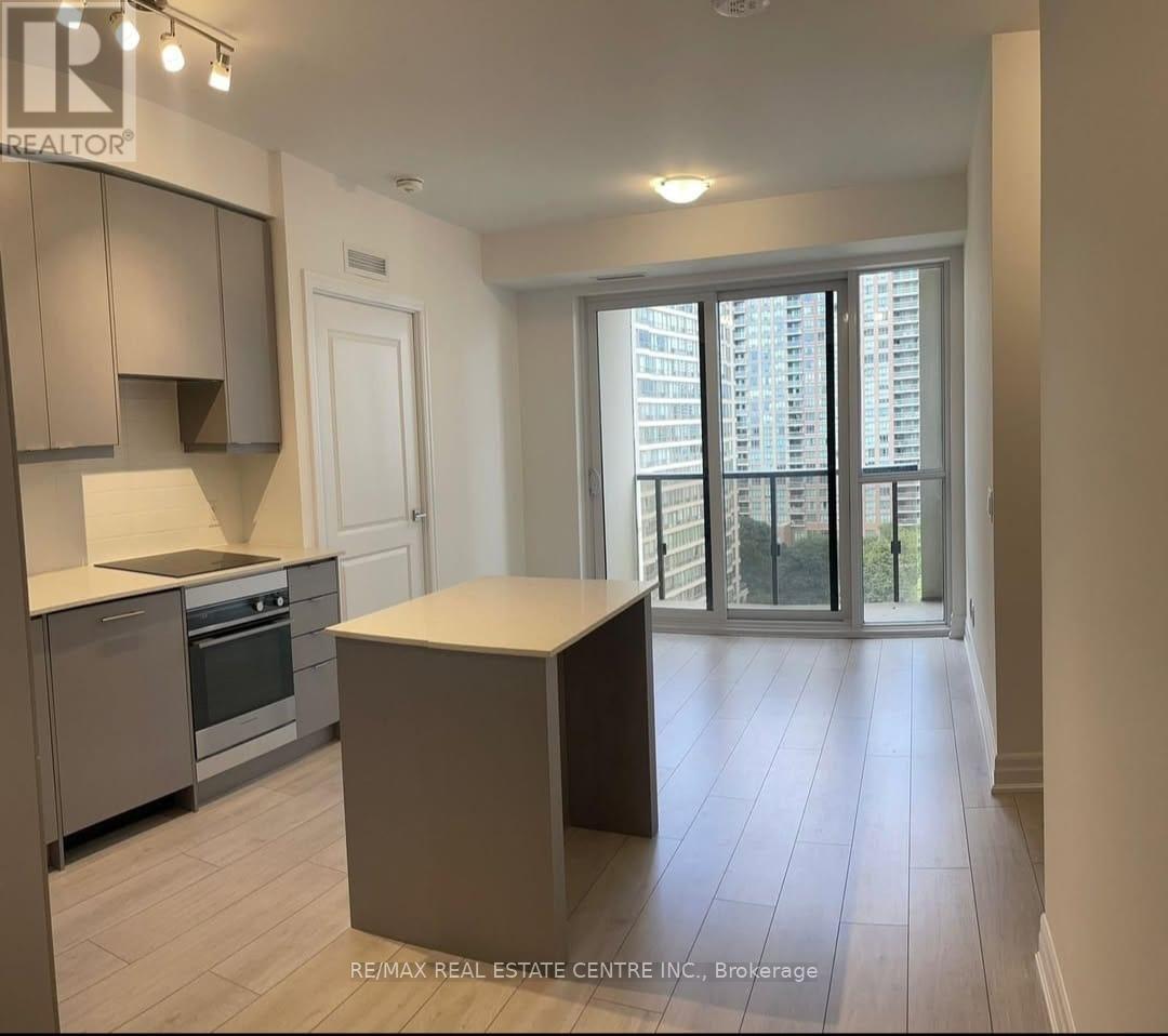 1801 - 30 Elm Drive W, Mississauga, Ontario  L5B 0N6 - Photo 21 - W12841188