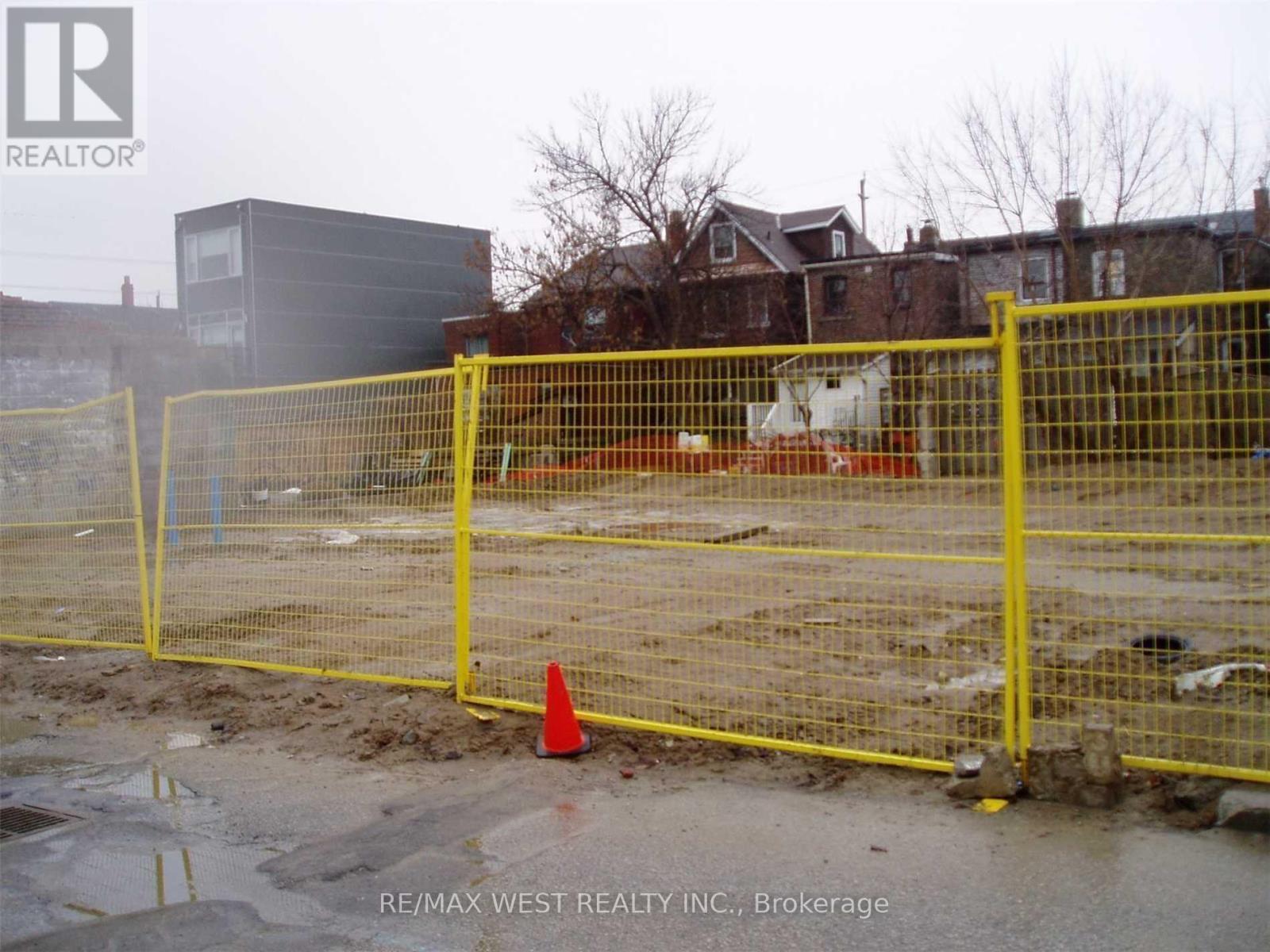 1455 Dufferin Street, Toronto, Ontario  M6H 4C7 - Photo 10 - W12841196