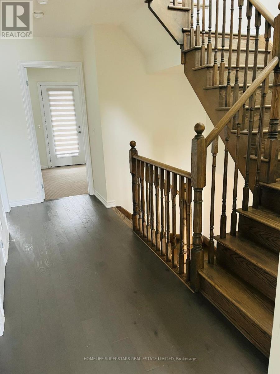 3068 Cascade Common, Oakville, Ontario  L6H 7E3 - Photo 10 - W12841216