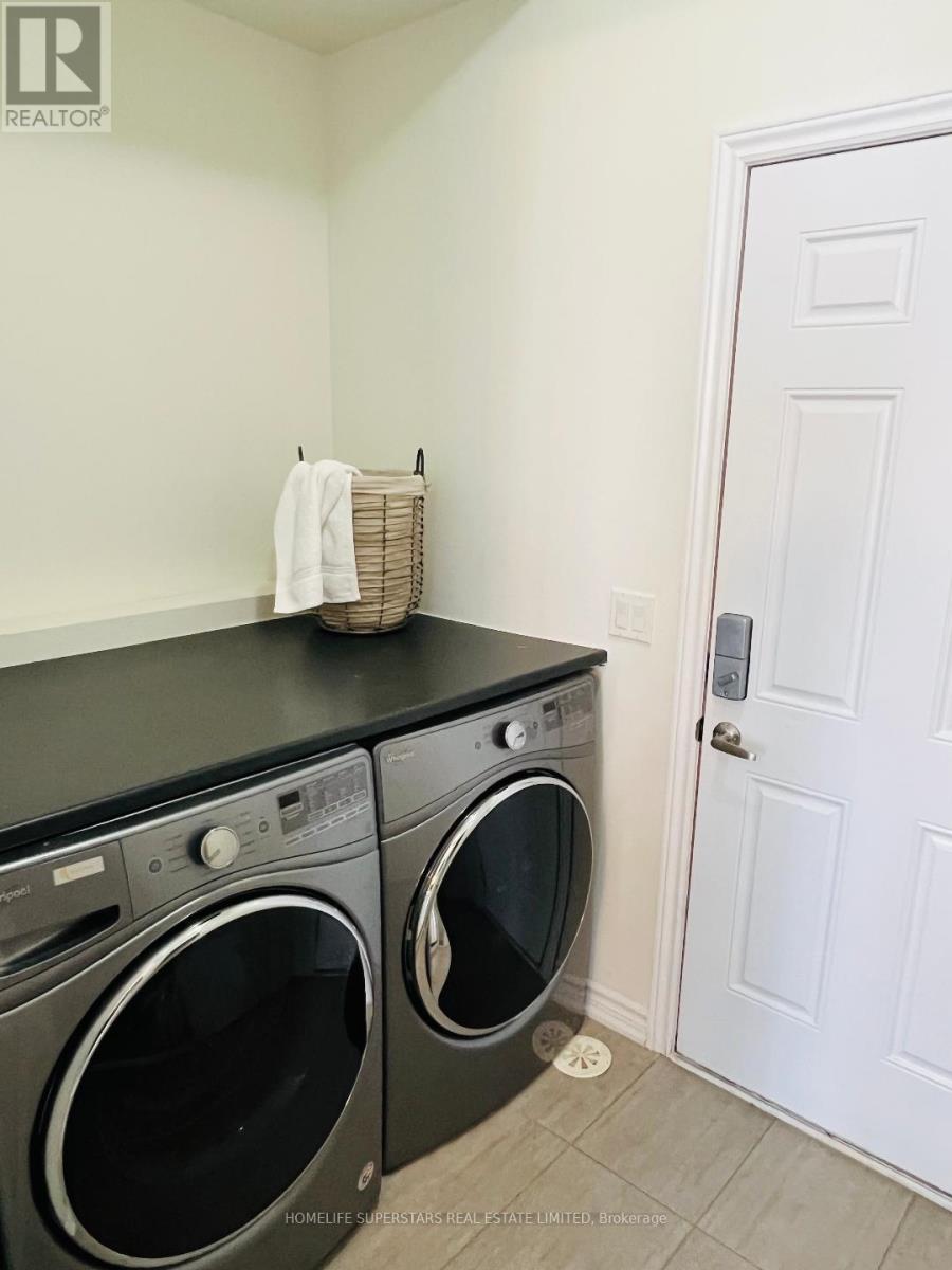 3068 Cascade Common, Oakville, Ontario  L6H 7E3 - Photo 16 - W12841216