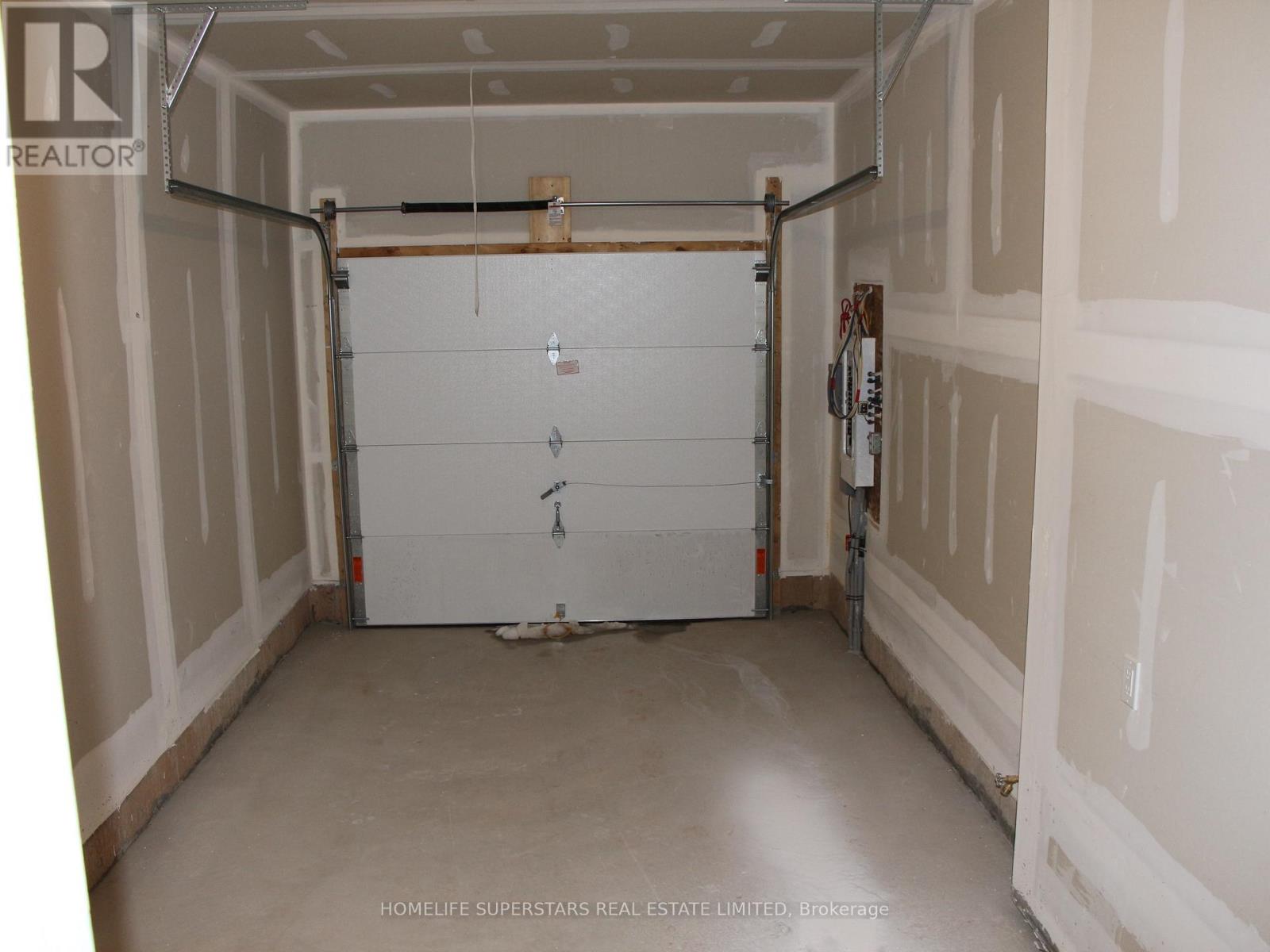 3068 Cascade Common, Oakville, Ontario  L6H 7E3 - Photo 25 - W12841216