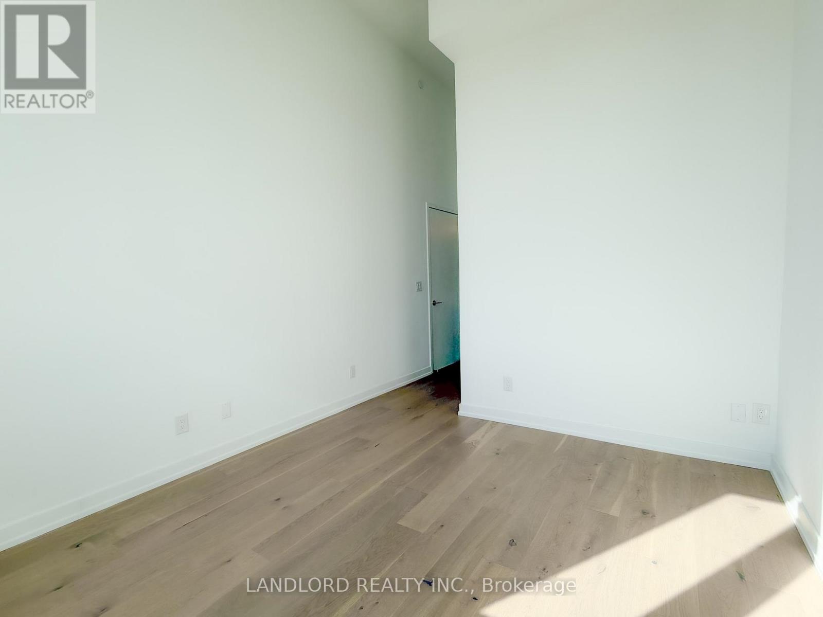 1207 - 3100 Keele Street, Toronto, Ontario  M3M 0E1 - Photo 14 - W12841222