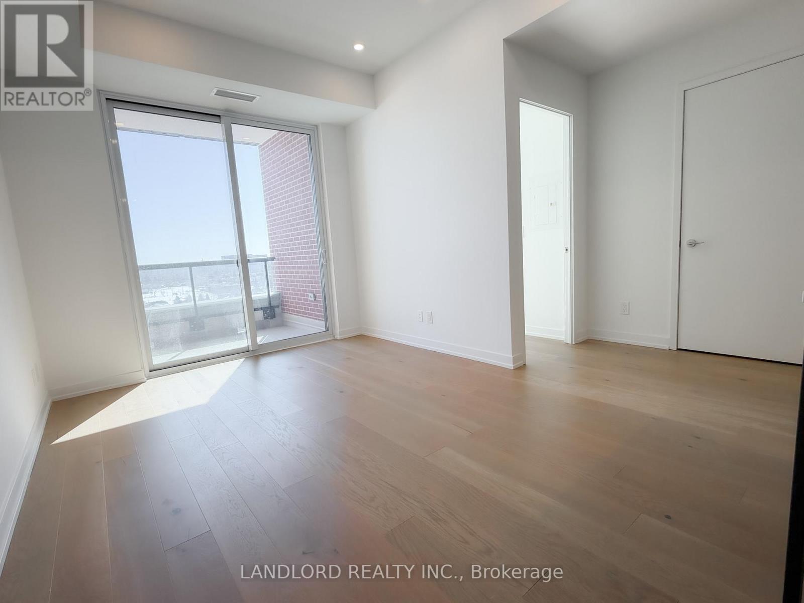 1207 - 3100 Keele Street, Toronto, Ontario  M3M 0E1 - Photo 9 - W12841222