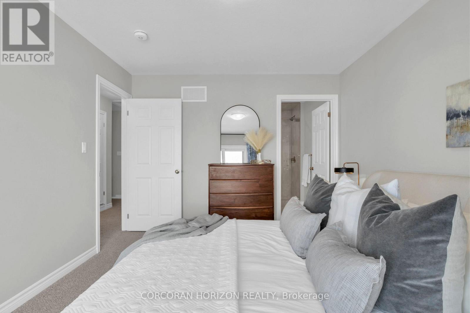 46 Oat Lane, Kitchener, Ontario  N2R 0T1 - Photo 31 - X12840558