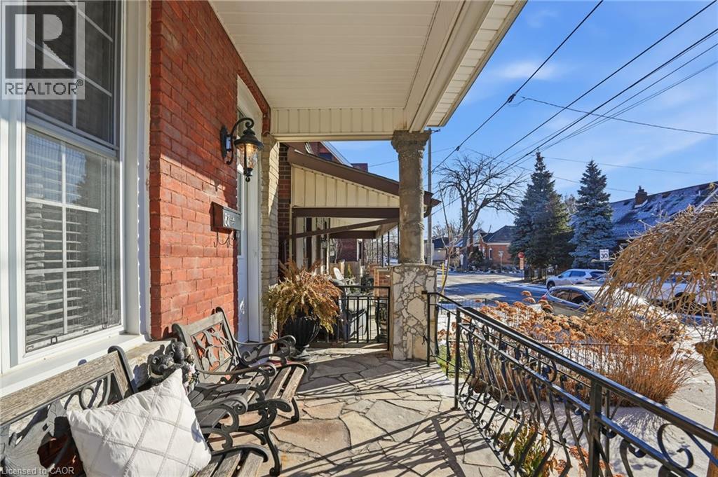 81 Simcoe Street E, Hamilton, Ontario  L8L 3N3 - Photo 3 - 40787132