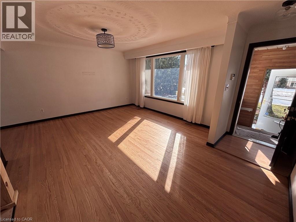 5030 Hartwood Avenue, Beamsville, Ontario  L0R 1B5 - Photo 10 - 40808038