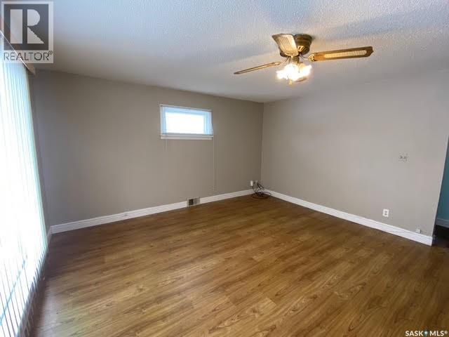 71 Elizabeth Avenue, Yorkton, Saskatchewan  S3N 2E1 - Photo 11 - SK029636