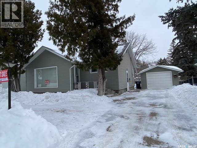 71 Elizabeth Avenue, Yorkton, Saskatchewan  S3N 2E1 - Photo 3 - SK029636