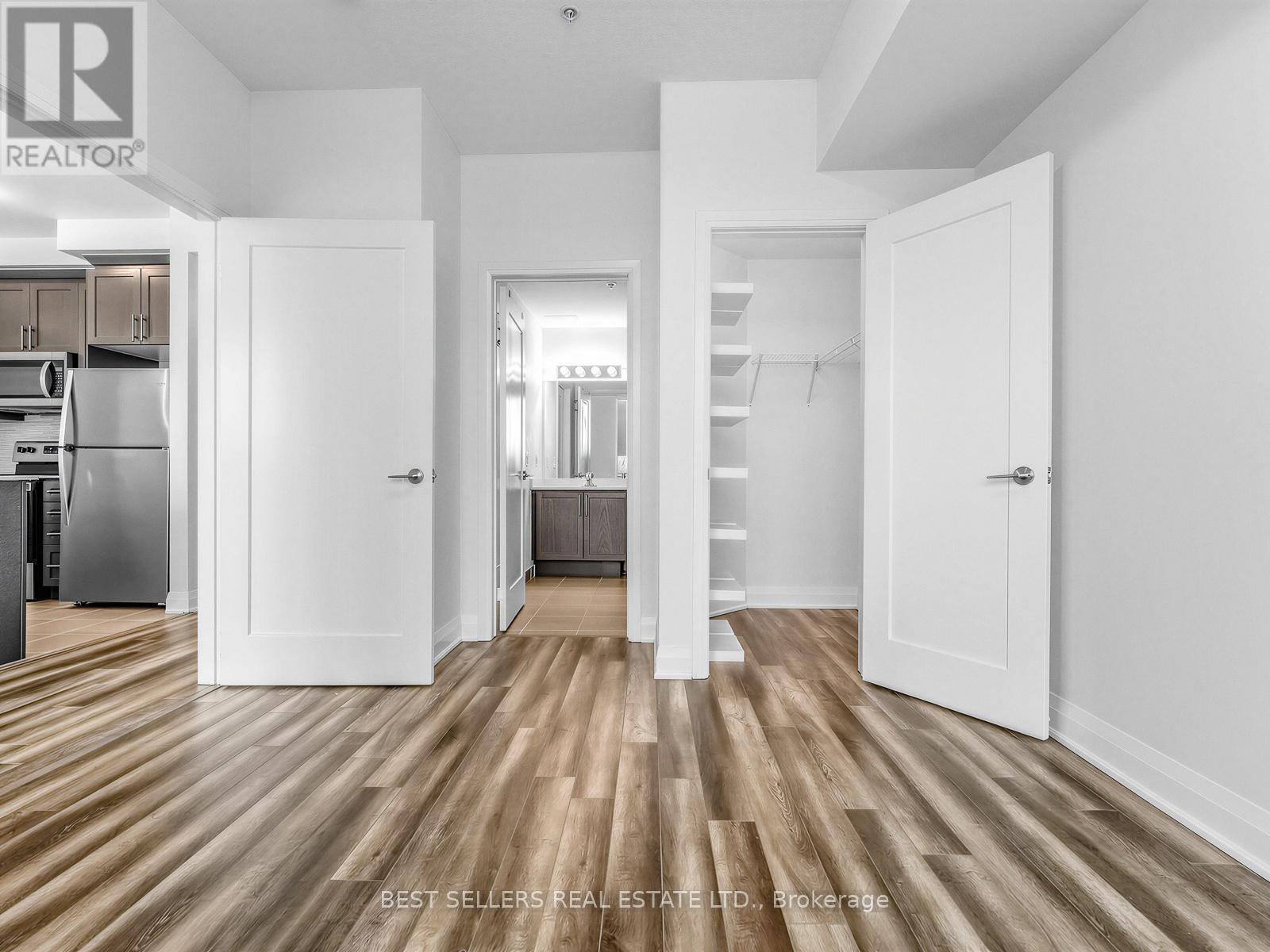 220 - 16 Concord Place, Grimsby, Ontario  L3M 0J1 - Photo 23 - X12841142