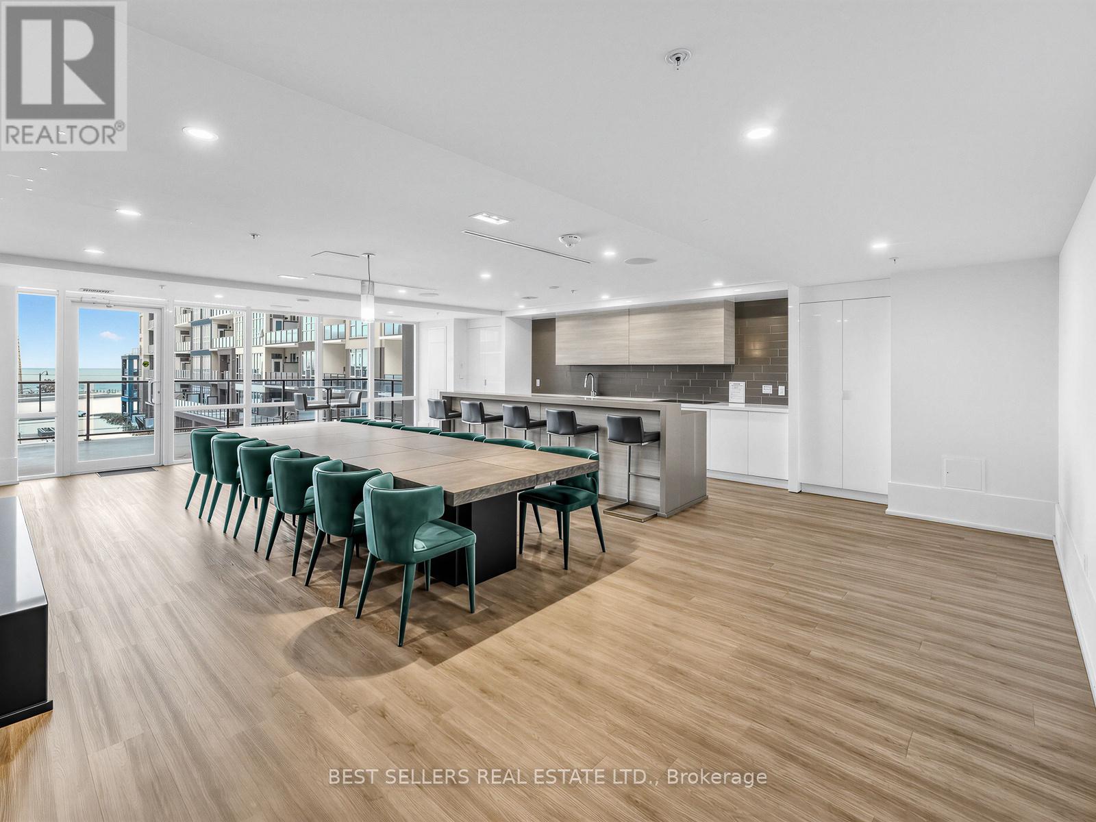 220 - 16 Concord Place, Grimsby, Ontario  L3M 0J1 - Photo 30 - X12841142