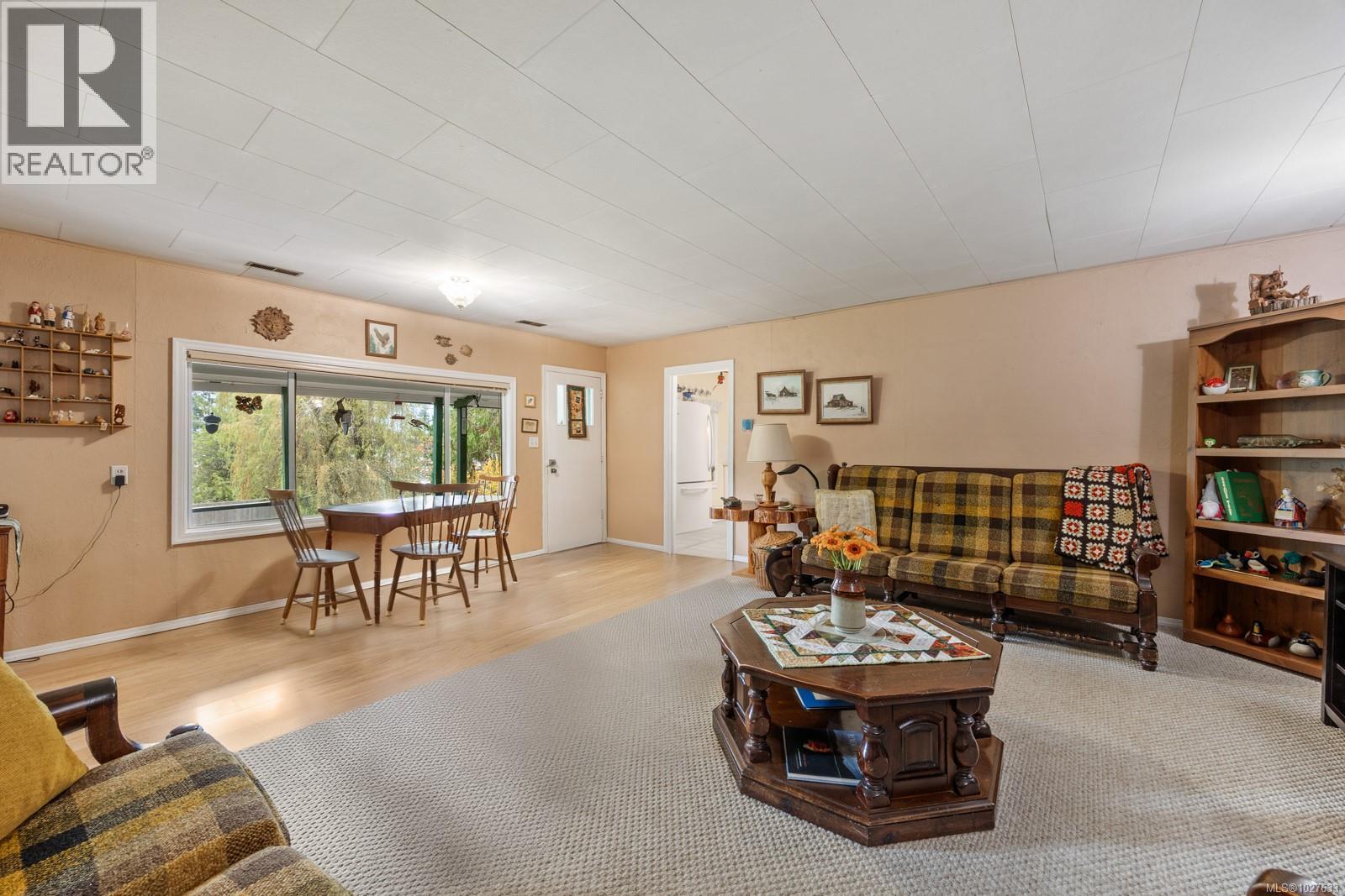 3296 Denman Rd, Denman Island, British Columbia  V0R 1T0 - Photo 5 - 1027633