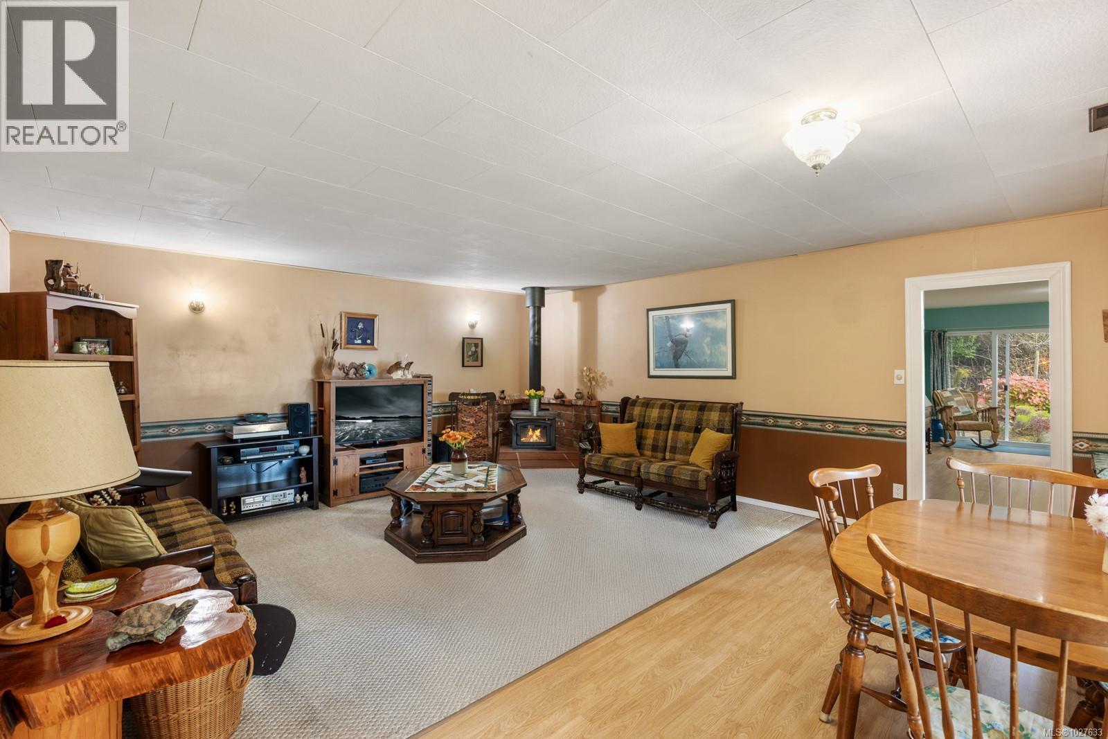 3296 Denman Rd, Denman Island, British Columbia  V0R 1T0 - Photo 7 - 1027633