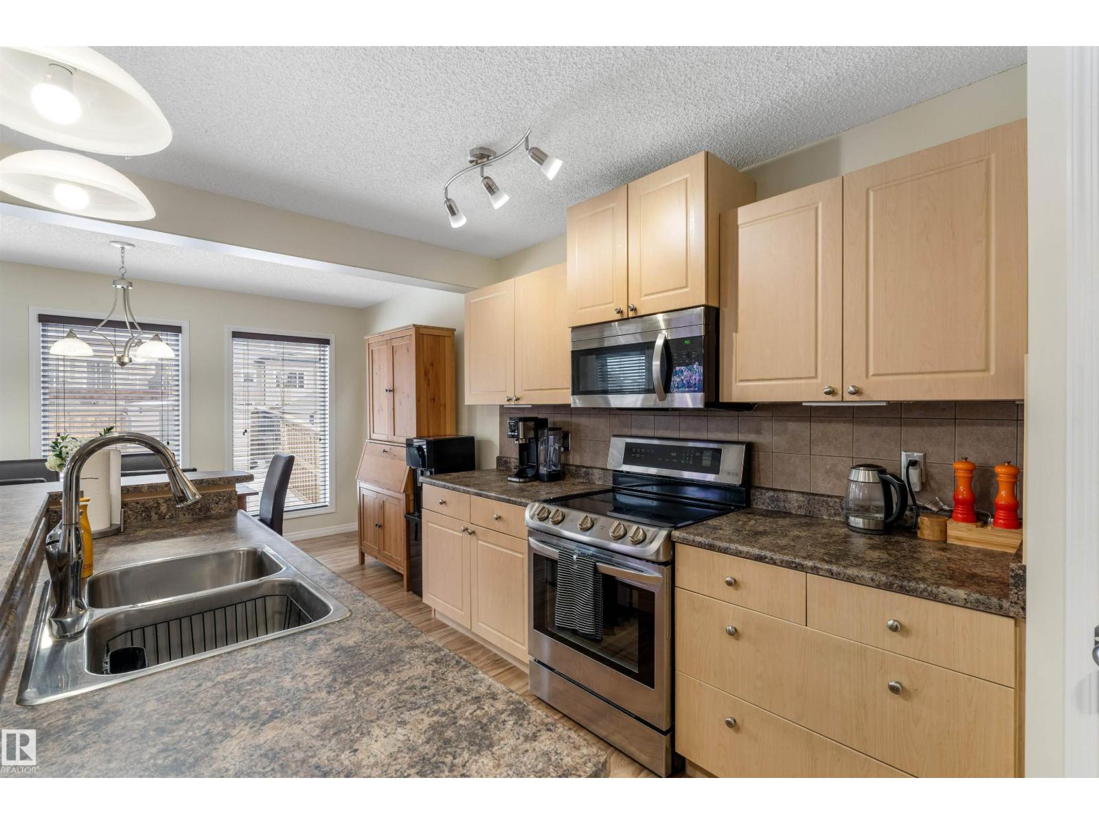 7422 Singer Ld Nw, Edmonton, Alberta  T6R 3S2 - Photo 10 - E4475682