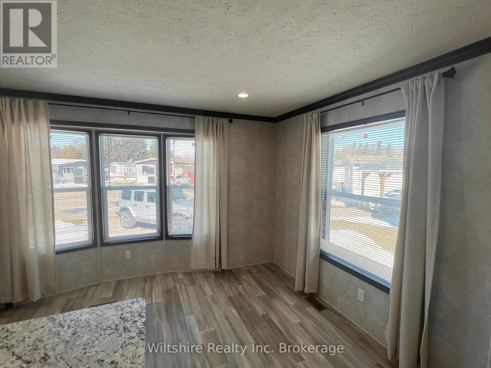 9 - 11981 Plank Rd (Tillsonburg) Road, Bayham, Ontario  N4G 4G9 - Photo 9 - X12677852