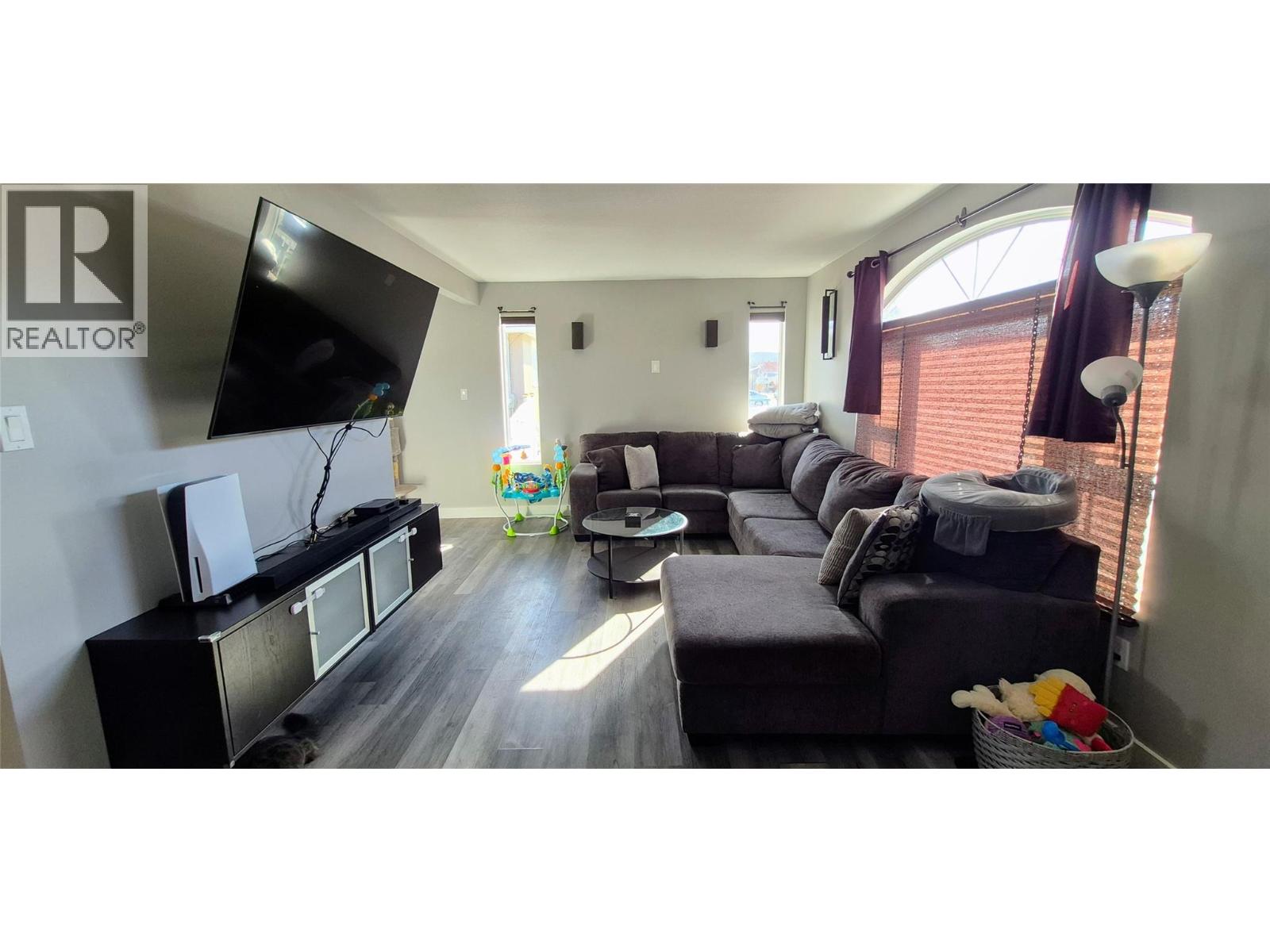 206 6th Avenue S, Cranbrook, British Columbia  V1C 2H6 - Photo 7 - 10377834