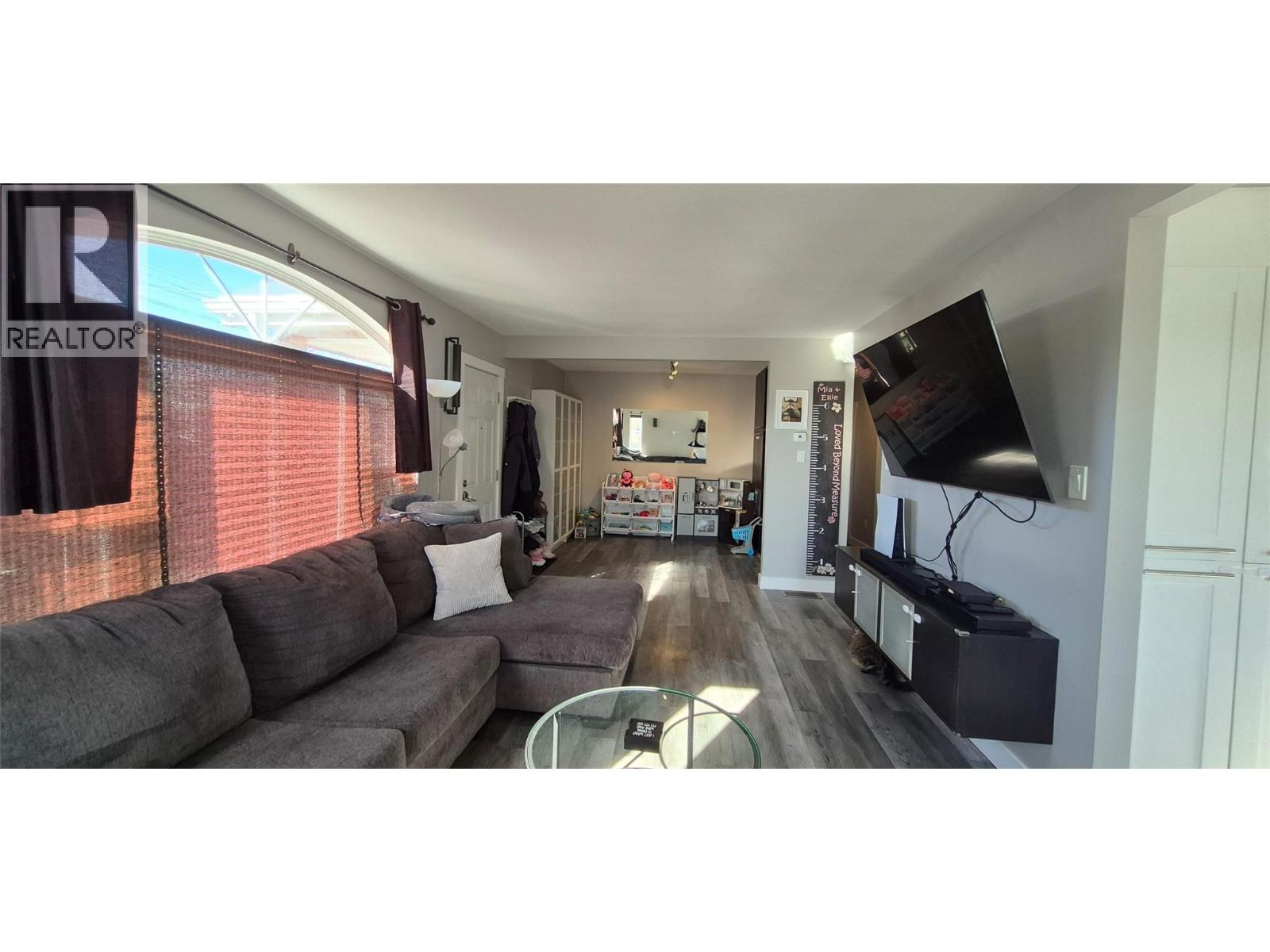 206 6th Avenue S, Cranbrook, British Columbia  V1C 2H6 - Photo 6 - 10377834