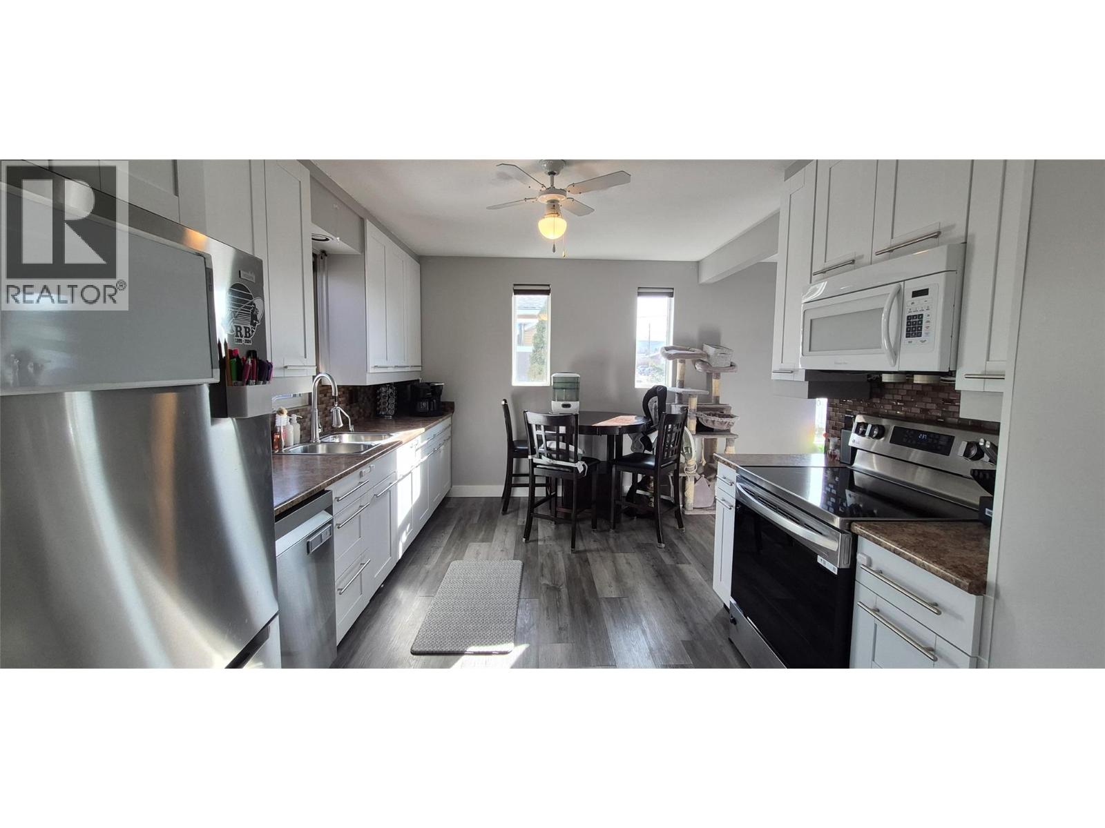 206 6th Avenue S, Cranbrook, British Columbia  V1C 2H6 - Photo 10 - 10377834