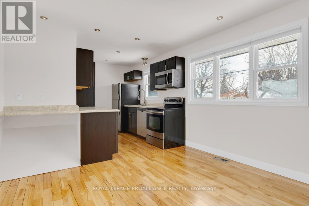 169 Wright Avenue, Belleville, Ontario  K8P 4E7 - Photo 6 - X12838612