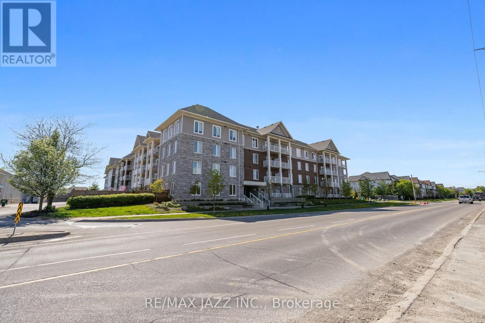 316 - 290 Liberty Street N, Clarington, Ontario  L1C 0V5 - Photo 2 - E12841296